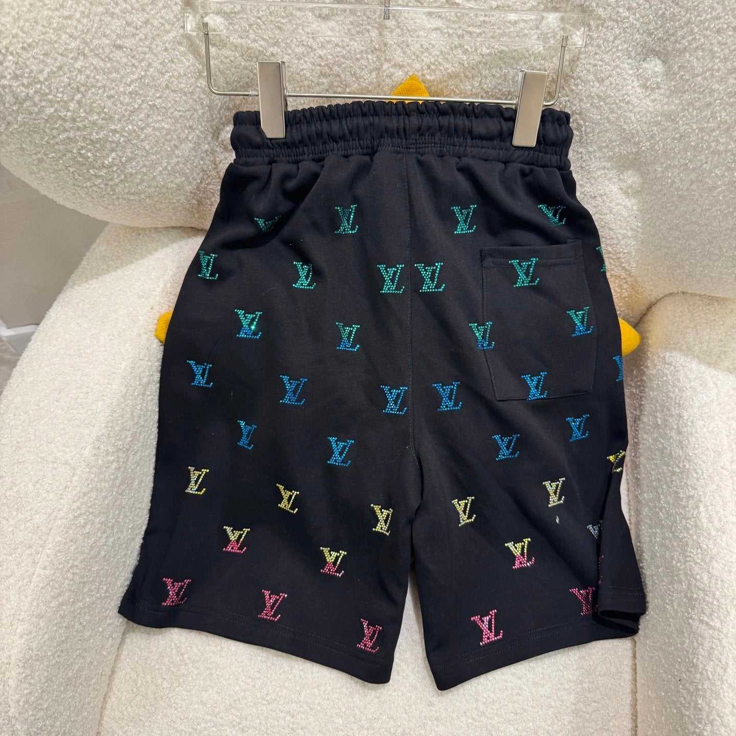 Louis Vuitton LV Shorts Full-width Rhinestone Lettering logo Five-point Shorts25ss New Drawstring Casual Summer Pants American Style5Two-in-One Casual Sweatpants for Men and Women, Pure Cotton Joggers