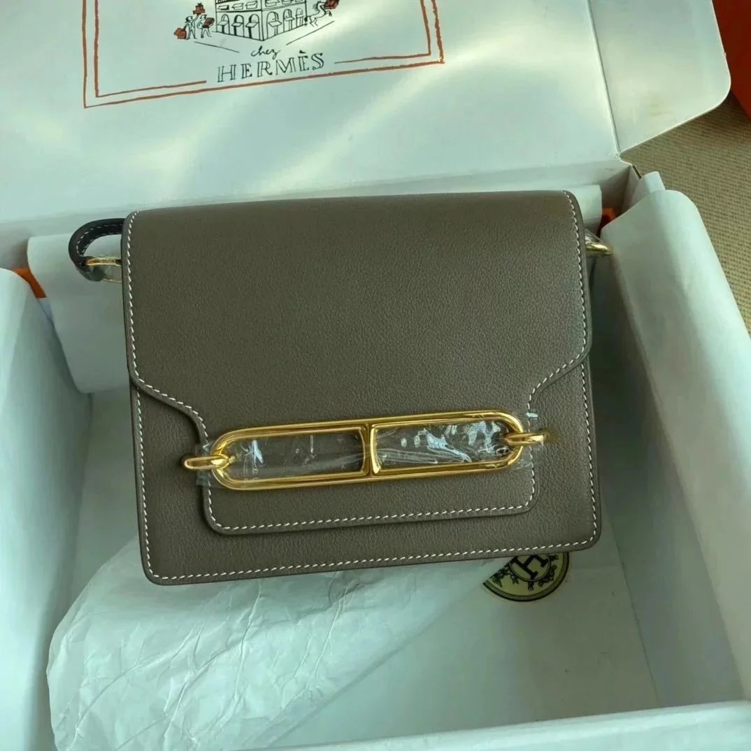 Hermes women's bag Top version Customized Real Shot Small Square Bag Pig Nose Bags Roulis19CMevercolor Leather Pig-Shaped Bun Gold Buckle Silver Buckle Flap Shoulder Messenger Bag Yang Mi Same Style Women Bag