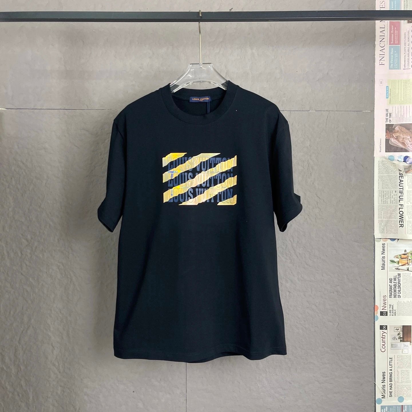 Louis Vuitton LV T-shirt Chest Stripe Letter Embroidery Patch logo round Neck Short Sleeve25ss New Pure Cotton Unisex Style T Casual T-Shirt Base Layer Shirt OS Loose Fit Half Sleeve Top Plus Size