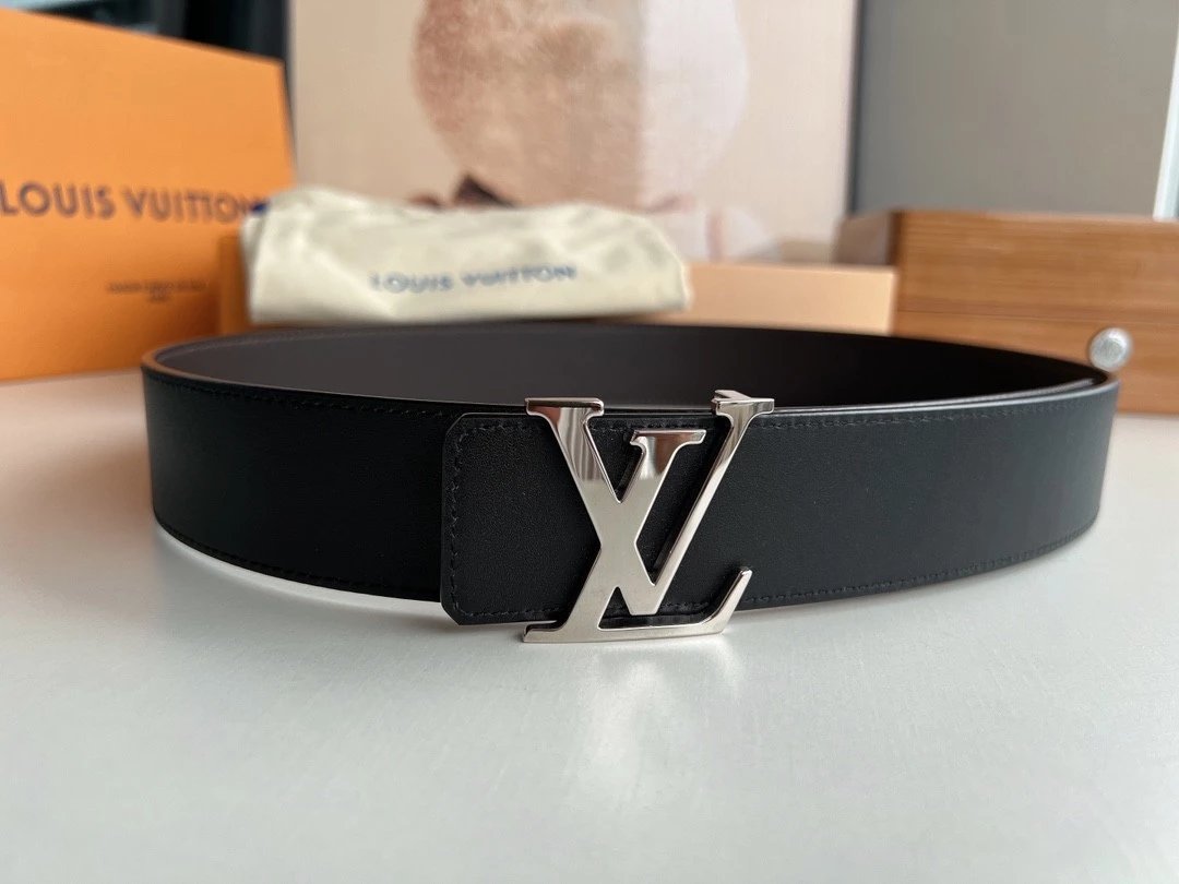 Louis Vuitton LV Belt Top version 【Counter Quality】The Most New Belt4.0cm Men's Belt Metal Buckle Men's Leather Belt with Classic Presbyopic Checkerboard Plaid Belt with Genuine Goods Packaging in and out of the Counter No Problem Versatile Casual Fashion