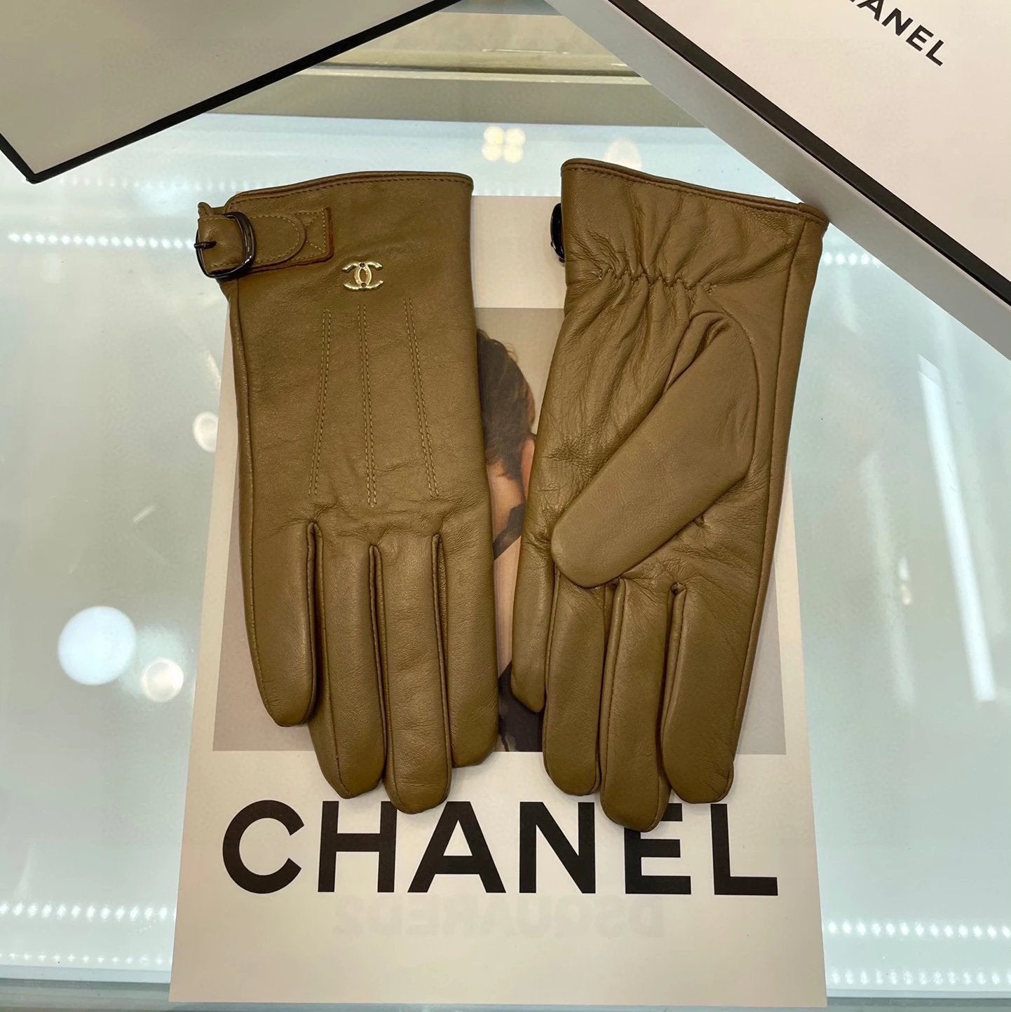 Chanel Gloves Casual Leather Gloves High Quality Trendy Autumn and Winter Warm Women's Genuine Leather Gloves Leather Gloves,Imported from Ethiopia Touch Screen Sheepskin