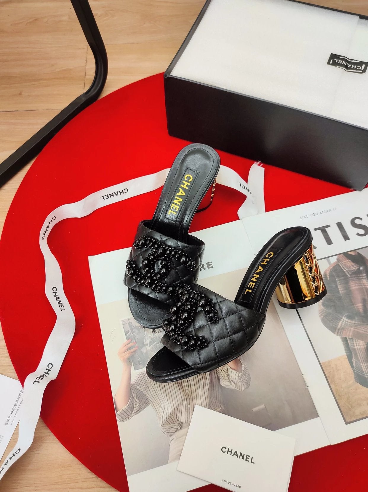 Chanel Shoes Spring and Summer New High Heel Slippers
Every Summer's Sandals Are an Essential Travel Item for Girls.,Super Beautiful Pearl logo Decoration,Full of Fairy Air,This Sandal Is Very Comfortable on the Feet,Very Thin,