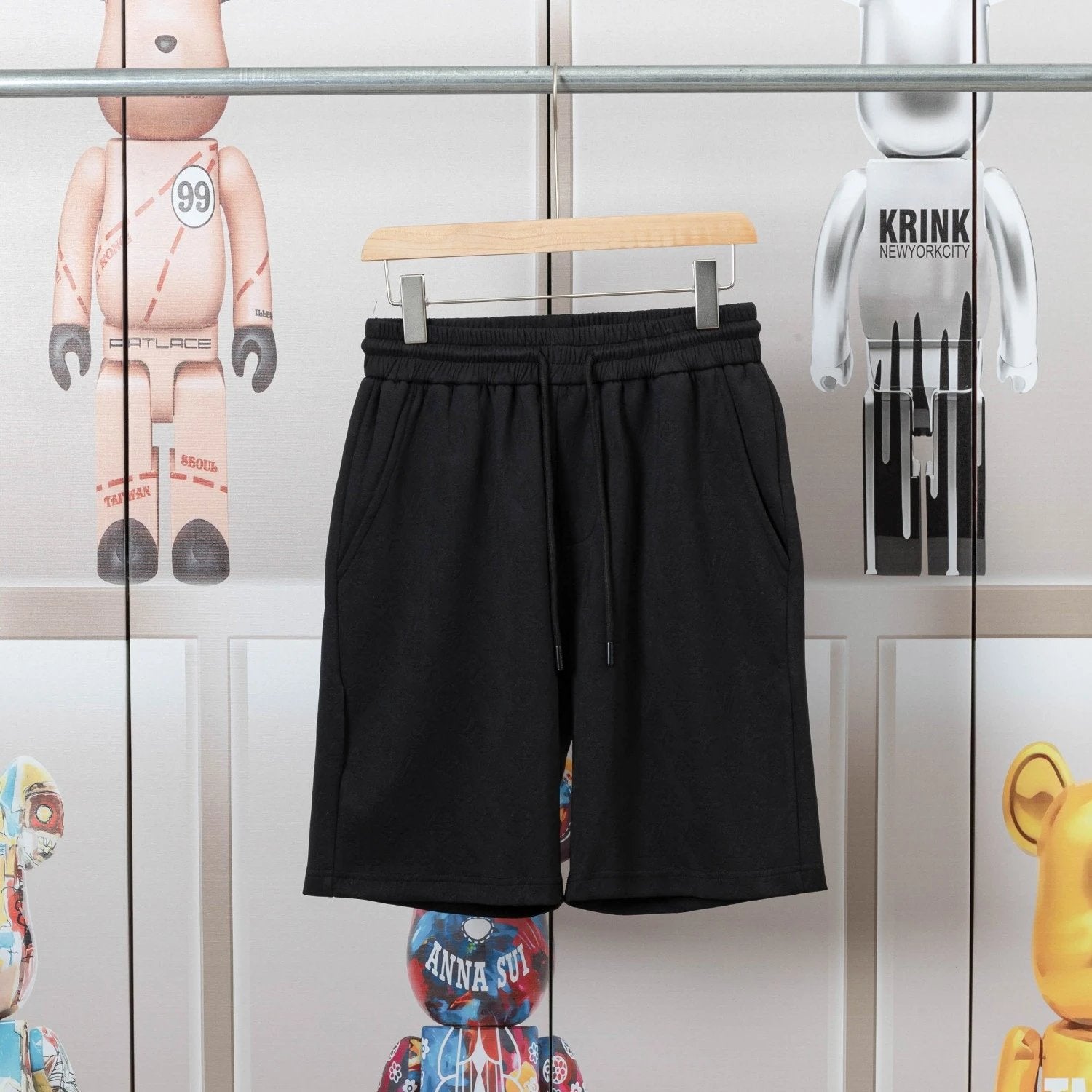 Louis Vuitton LV Shorts Classic3D Jacquard Logo logo Five-point Shorts25ss New Drawstring Casual Summer Pants American Style5Two-in-One Casual Sweatpants for Men and Women, Pure Cotton Joggers