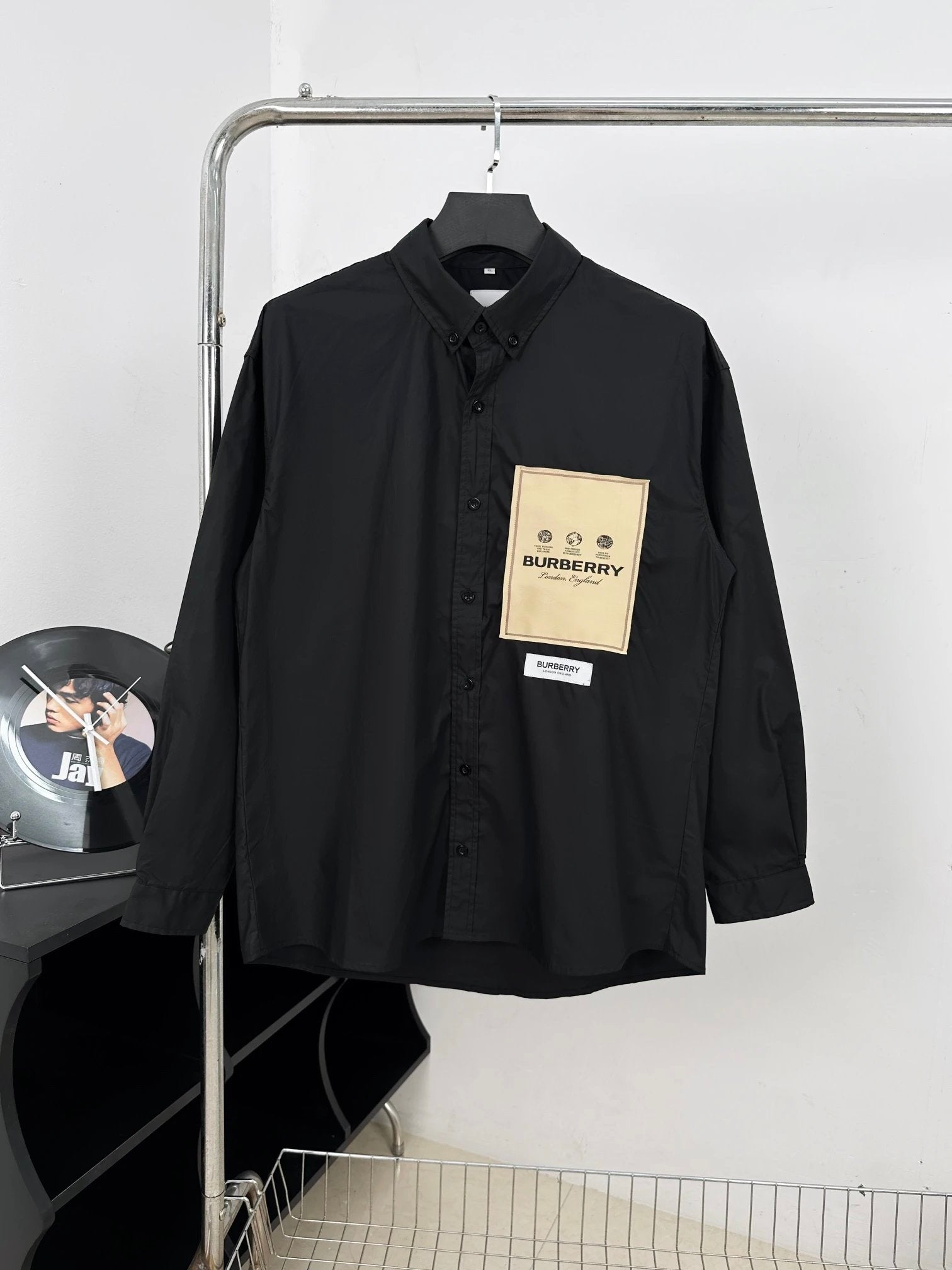 Burberry Shirt Label Appliqué Pure White Cotton Poplin Long Sleeve Shirt Casual Loose Versatile Blouse Os Unisex Cardigan with Various Styles24ss Autumn and Winter New Products