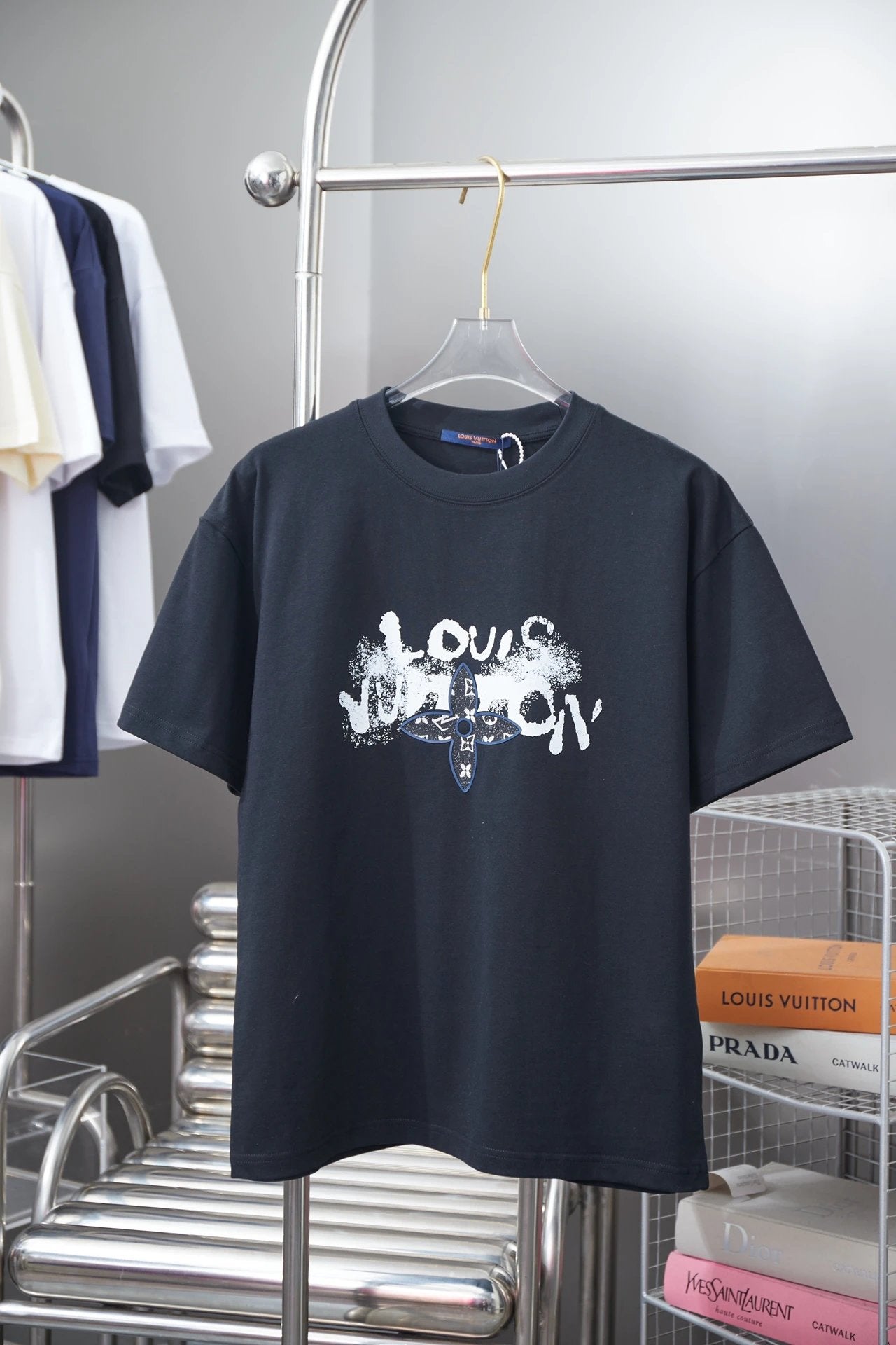 Louis Vuitton LV T-shirt Early Spring New Style Front Letter Print logo round Neck Short Sleeve25ss New Pure Cotton Unisex Style T T-shirt OS Loose Fit Base Shirt Short Sleeve Top T-Shirt