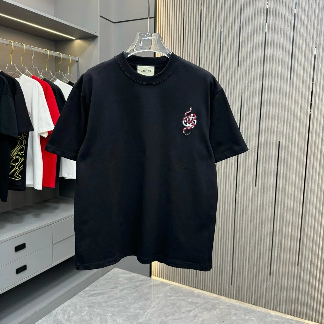 Gucci T-shirt Back Print and Chest Patch Embroidery Craft logo round Neck Short Sleeve25ss New pure cotton T Unisex T-Shirt OS Loose Fit Base Shirt Top Half Sleeve T-Shirt