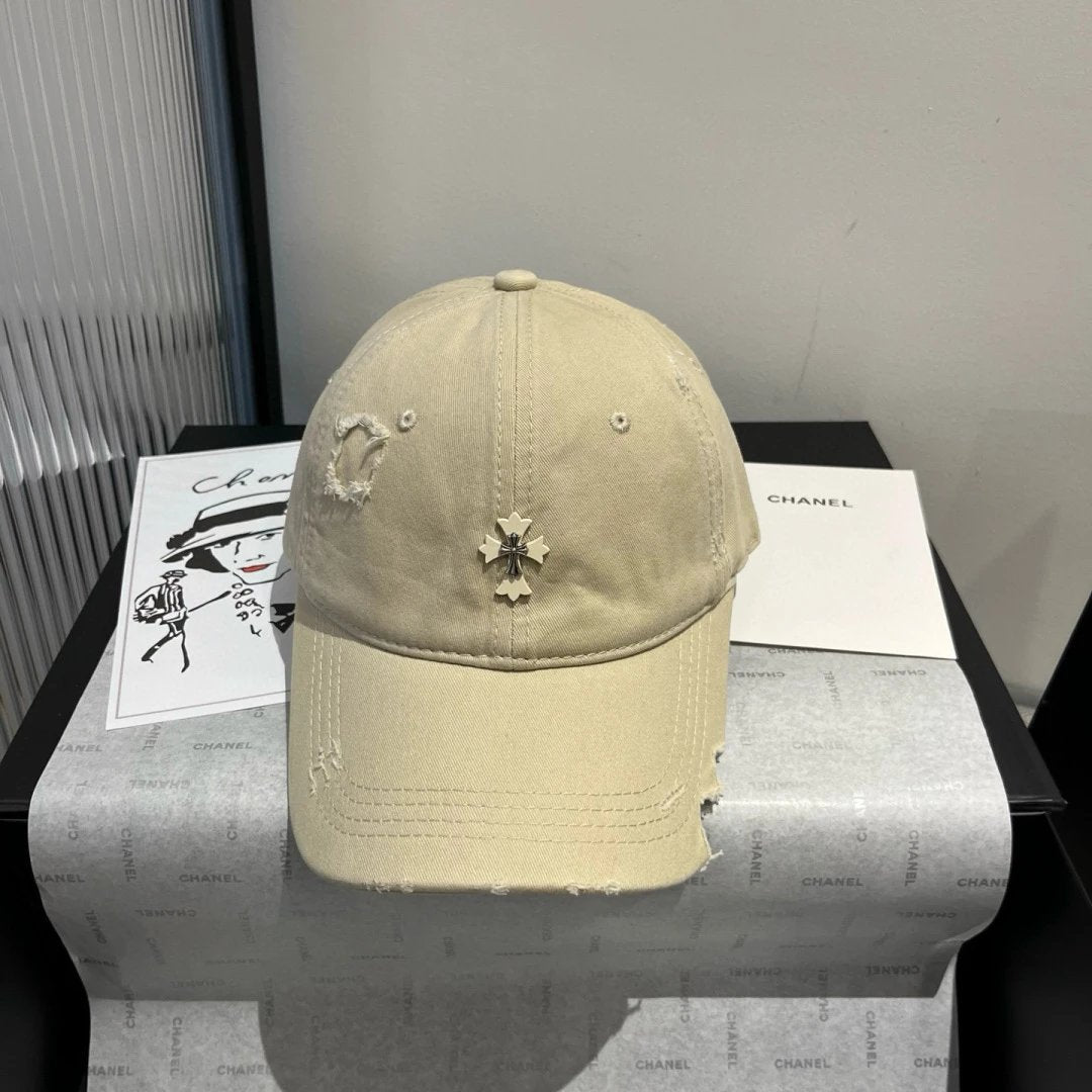 Chrome Hearts Hat Labeling logo Baseball Cap Sunshade Sun Protection Duckbill Cap Slimming Face Curved Brim Versatile Large Head Circumference Sports Hat Unisex Couple Style