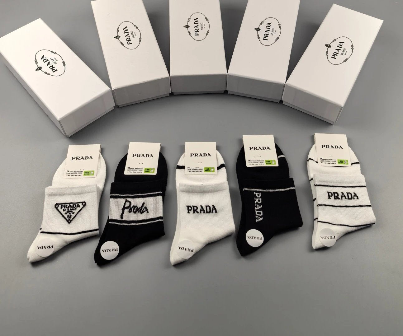 PRADA Sock 【Five Pairs Per Box】Triangle mark logo Pure Cotton Short Tube Slouch Socks Breathable Fashion25ss New Short Cotton Socks Spring Summer Autumn Thin Business Sports Casual Versatile Deodorant Sweat-Absorbing