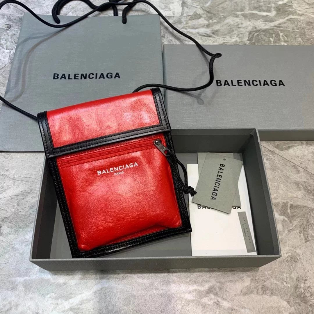 Balenciaga Bag Top version Mobile Phone Bag Pleated Oil Wax Leather Men's Bag nano Mini Bag Graffiti Leather Packet Coin Pocket Shoulder Messenger Bag Lover's Bag Unisex Letters Printed Bag Han Huohuo Same Style Women Bag