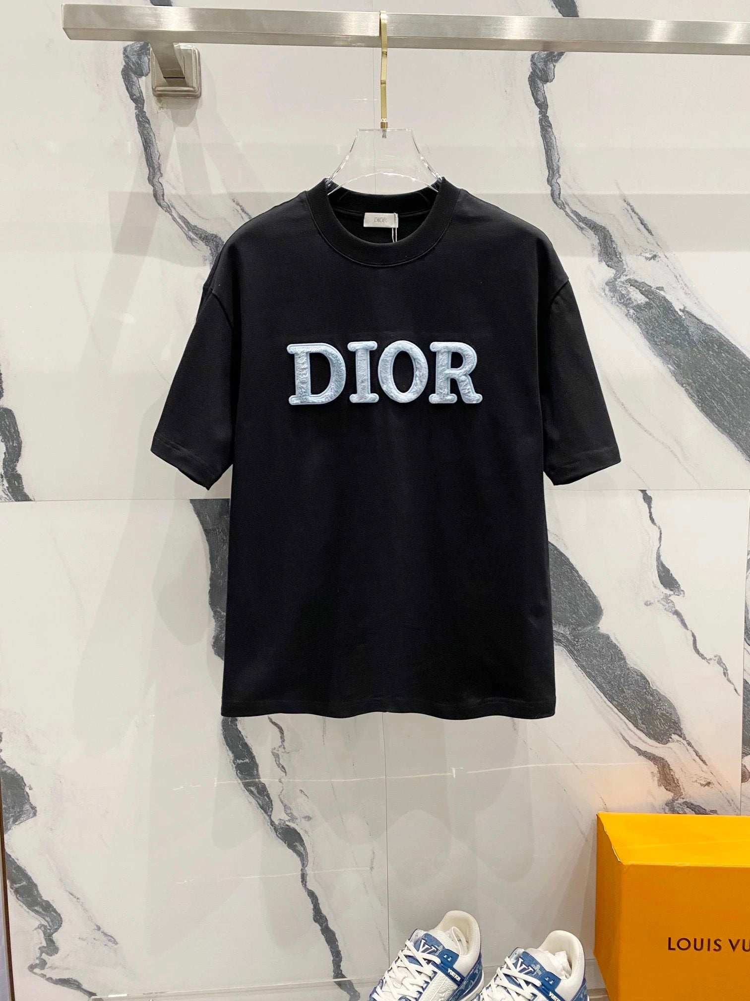 Dior T-shirt Minimalist Brand Letter Flocking LOGO Design Logo Crew Neck Short Sleeve25ss New Pure Cotton Unisex Style T T-shirt OS Loose Fit Base Shirt Casual Short Sleeve Top T-Shirt