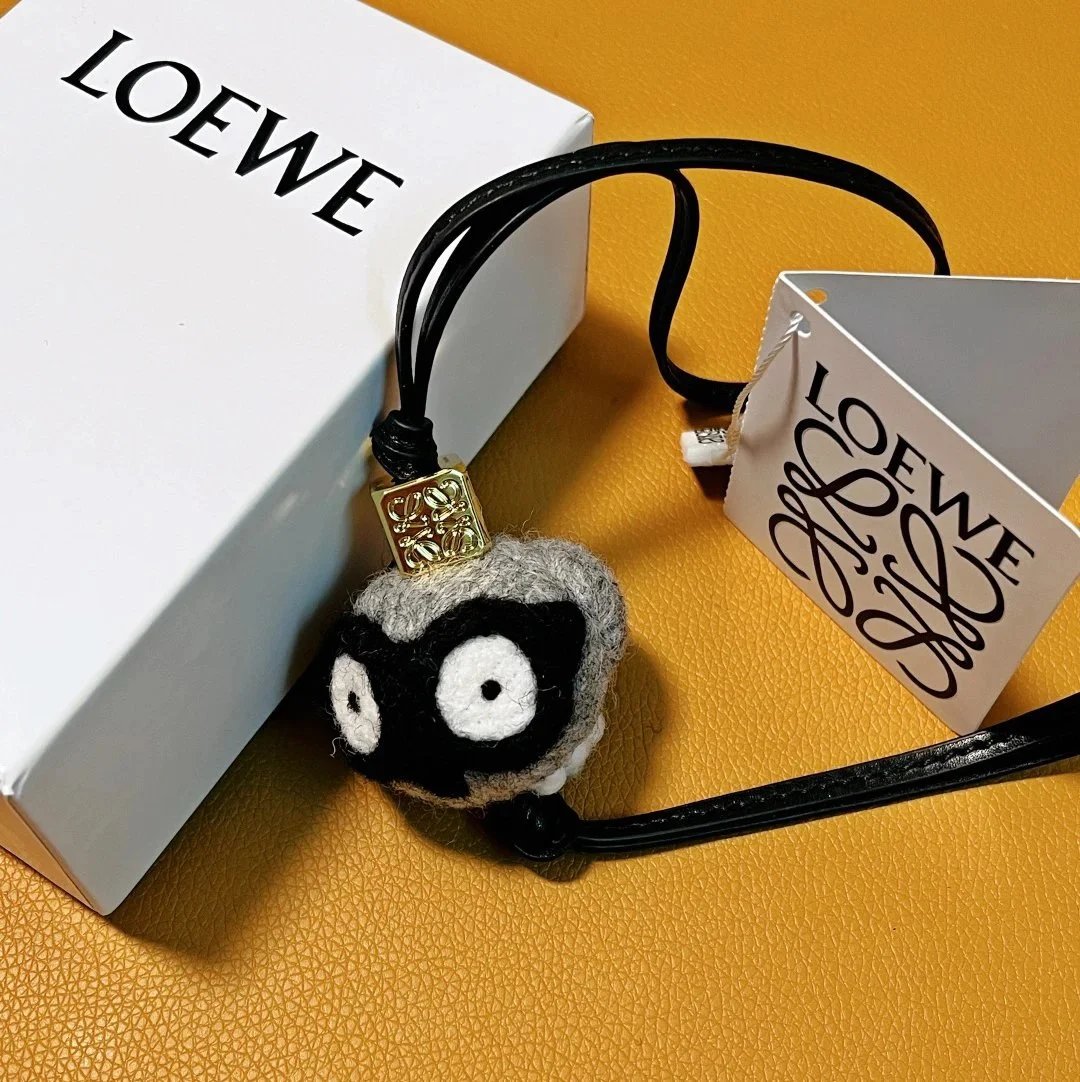 LOEWE Women's Bag Top version 【New pendant】Hanging Ornament Pendant Felt and Cow Leather Jarre Aero Bull Puppy Hanging Ornament/Pendant Panda Ornaments Elephant Pendant Full Series Small Animal Ornaments