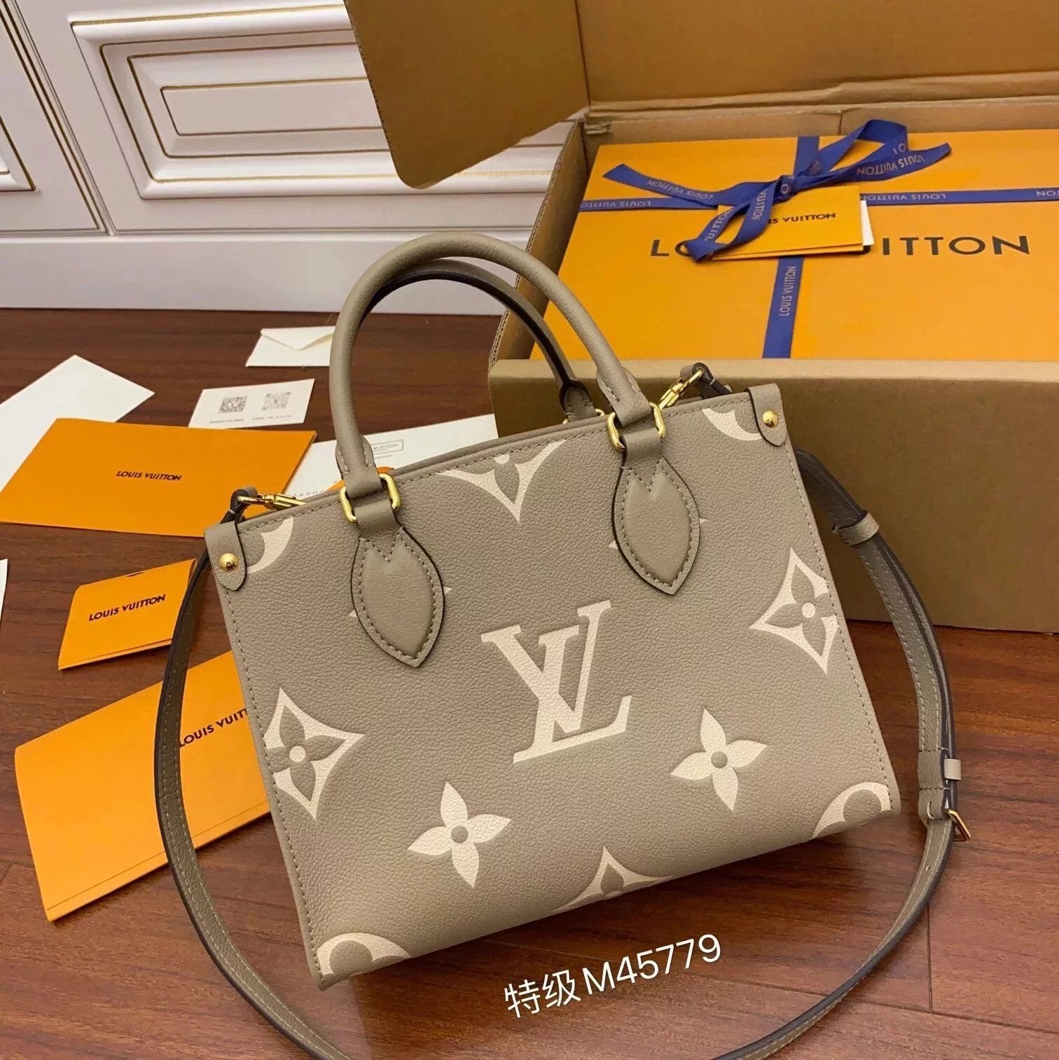 Louis Vuitton LV Women's Bag Top version Tote Original Leather Tote Bag New Milky White Shopping Bag Shoulder Bag Messenger Bag Handbag Clutch Women's Bag M45654M45659M45779M45595M45494M45495