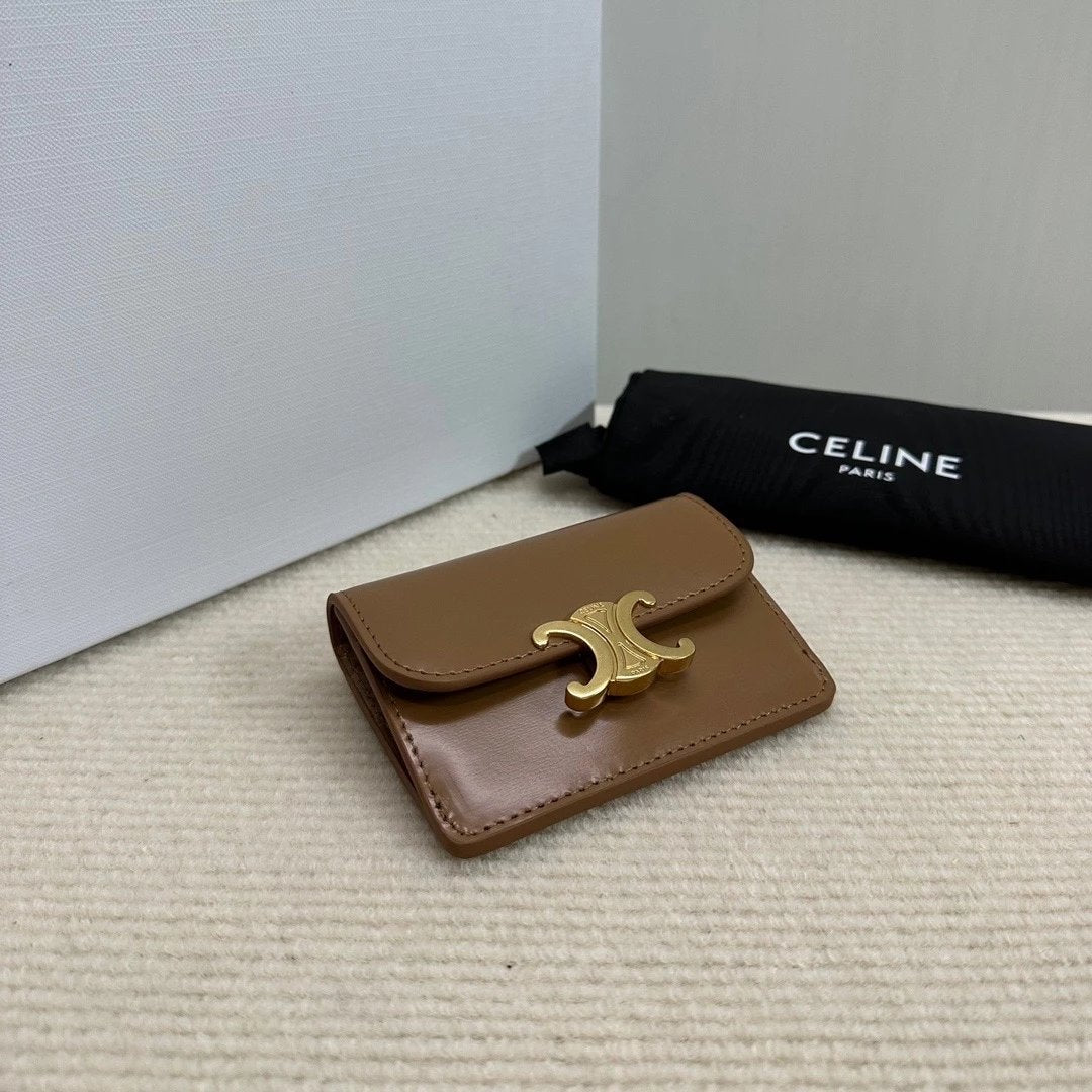 Celine Wallet Top version 【Super Original Leather】New Arc De Triomphe Card Holder Card Holder Card Clamp Cow Leather Lining TRIOMPHE Snap Button Closure,Built-in4One Card Slot,1One outside Card Slot.Easy to Carry outside