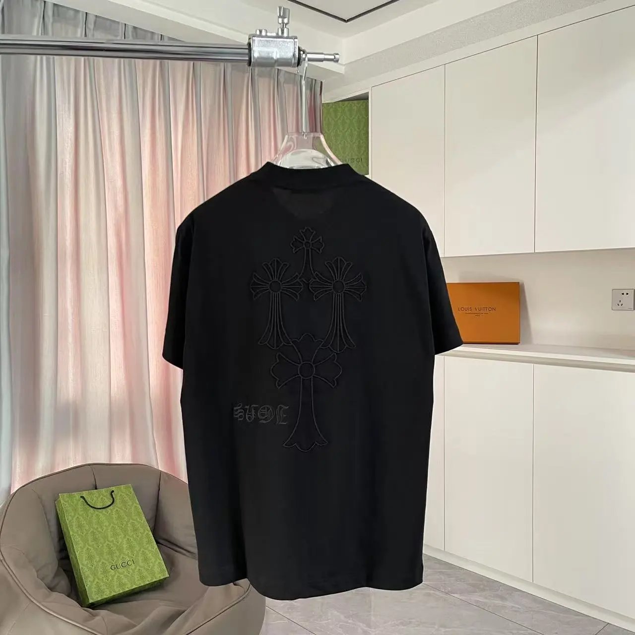 Chrome Hearts T-shirt Back Horse Hoof Sanskrit Vacuum Embroidery logo round Neck Short Sleeve25ss New Pure Cotton Unisex Style T Casual T-Shirt Base Layer Shirt OS Loose Fit Half Sleeve Top Plus Size