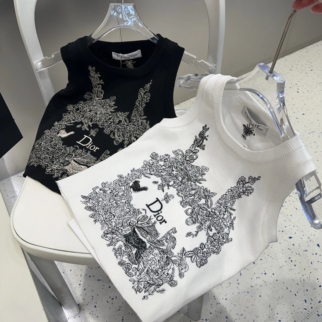 Dior T-shirt Chest Letter Pattern Print logo Sleeveless Short Sleeve Sleeveless Vest25ss New Pure Cotton Women's Style T T-shirt OS Loose Fit Base Shirt Top Half Sleeve T-Shirt