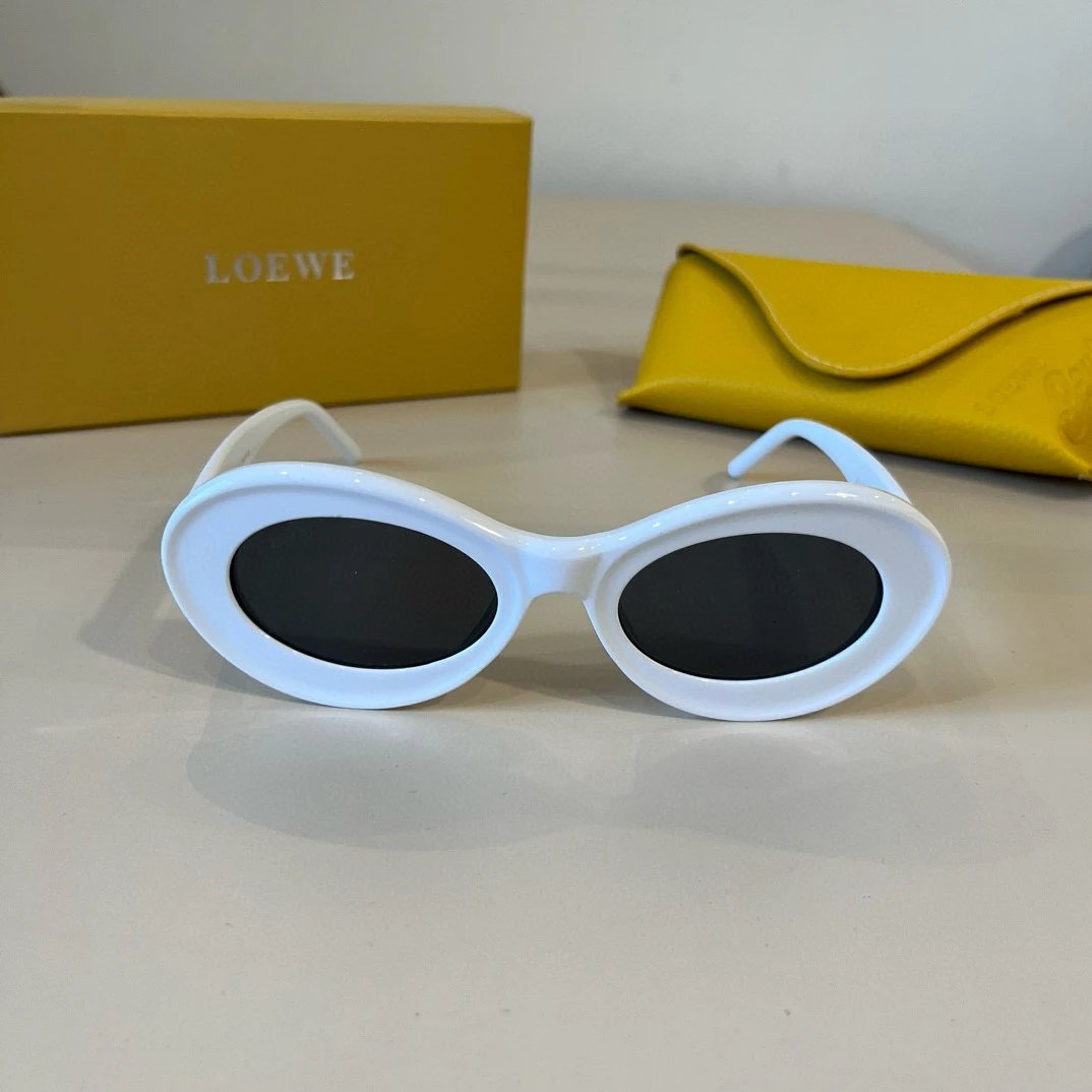 LOEWE Sunglasses Oval Frame Sunglasses Slimming No Prescription Driving Beach Fishing Unisex Couple Style UV Protection25ss New Sports Casual Versatile