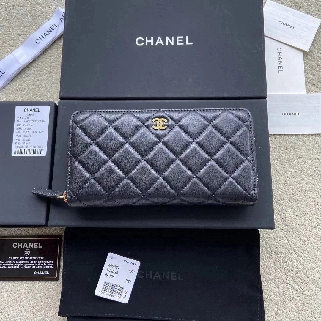 Chanel Wallet Top version Mid-Length Zipper Wallet Clutch Clutch Bag Double CC Home Wallet Wallet Women's Wallet Card Holder Imported Italian Particle Calfskin Sheepskin Size:w19.5×h10.5×d2cm Color:Black Ball Pattern Hair Silver Steel Hair