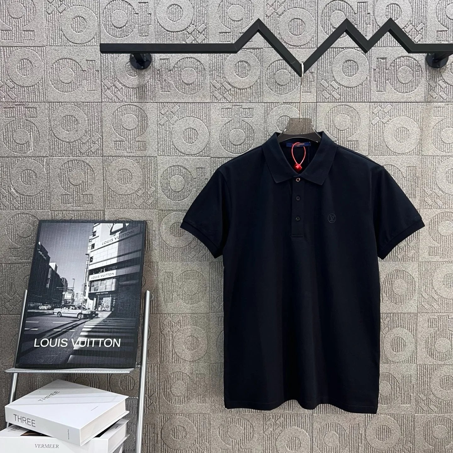 Louis Vuitton LV T-shirt Small letters on the chest logo Embroidery POLO Short Sleeve Turn-down Collar Shirt Unisex Summer Loose Fit T Business Commuter Short Sleeve Shirt Plus Size