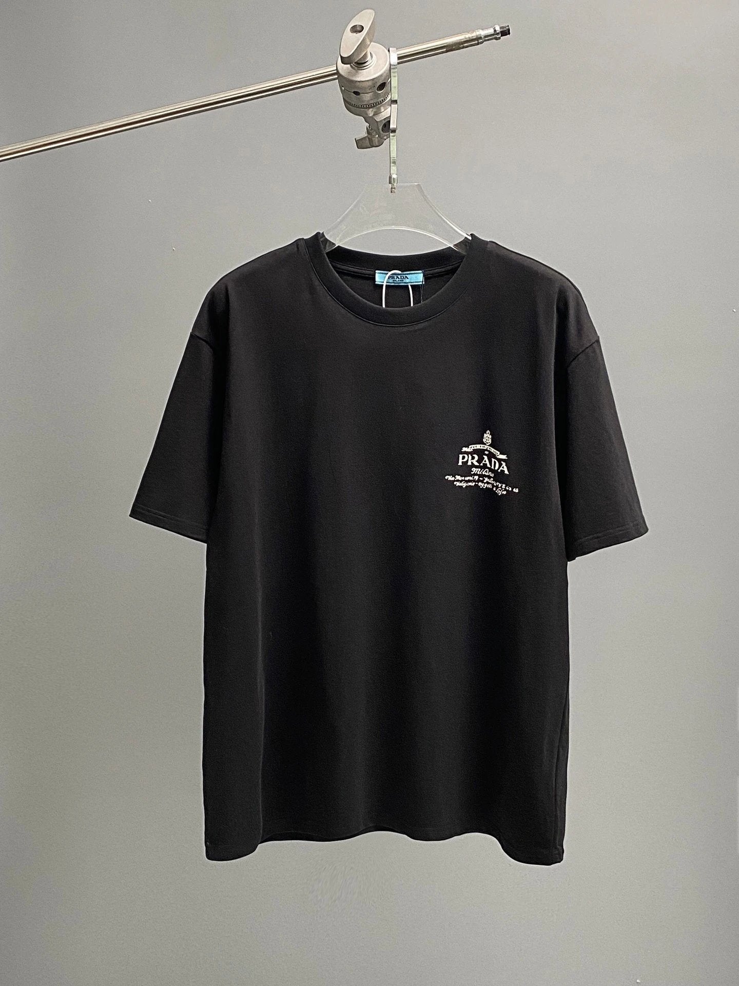PRADA T-shirt Classic Chest Print logo round Neck Short Sleeve25ss New pure cotton T Unisex T-Shirt OS Loose Fit Base Shirt Top Half Sleeve T-Shirt