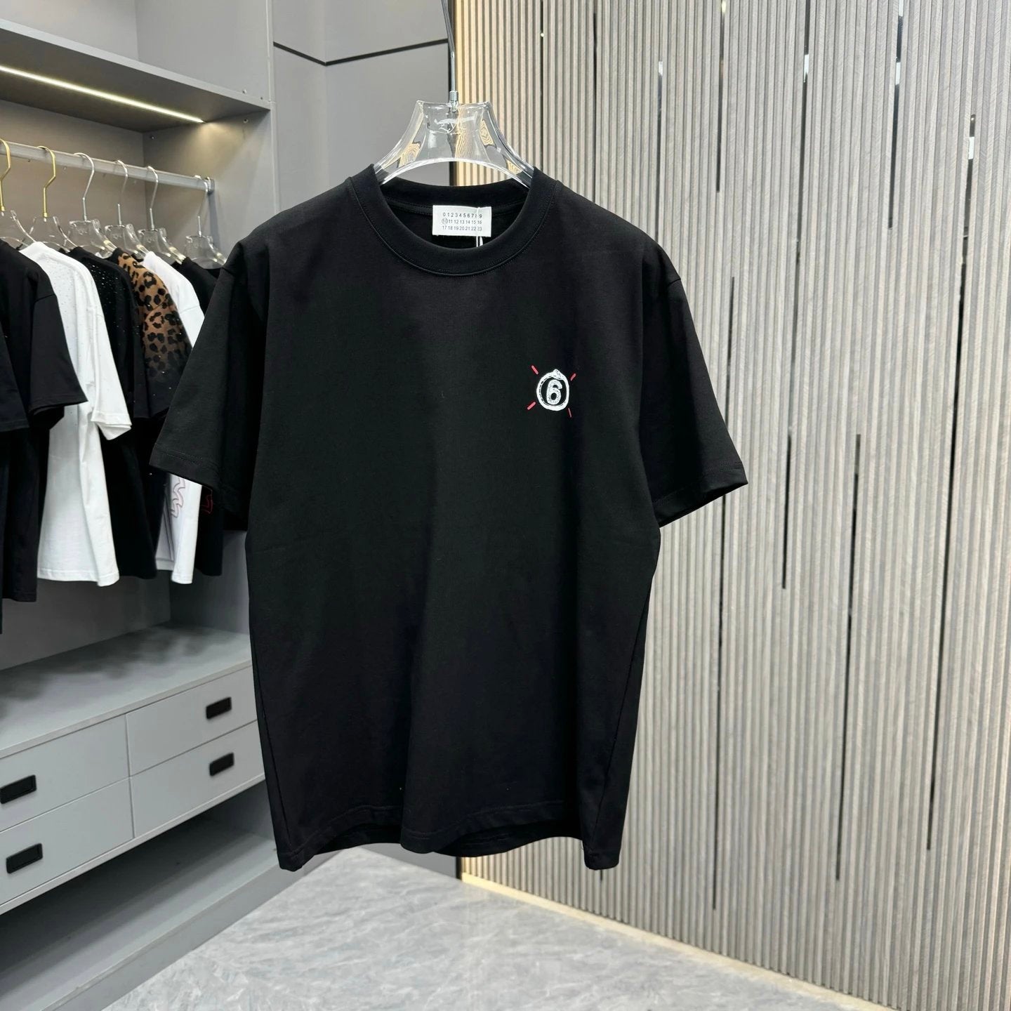 Maison Margiela T-shirt Dot Printing and Thick Embossed Craftsmanship logo round Neck Short Sleeve25ss New Pure Cotton Unisex Style T T-shirt OS Loose Fit Base Shirt Half Sleeve T-Shirt Top Half Sleeve