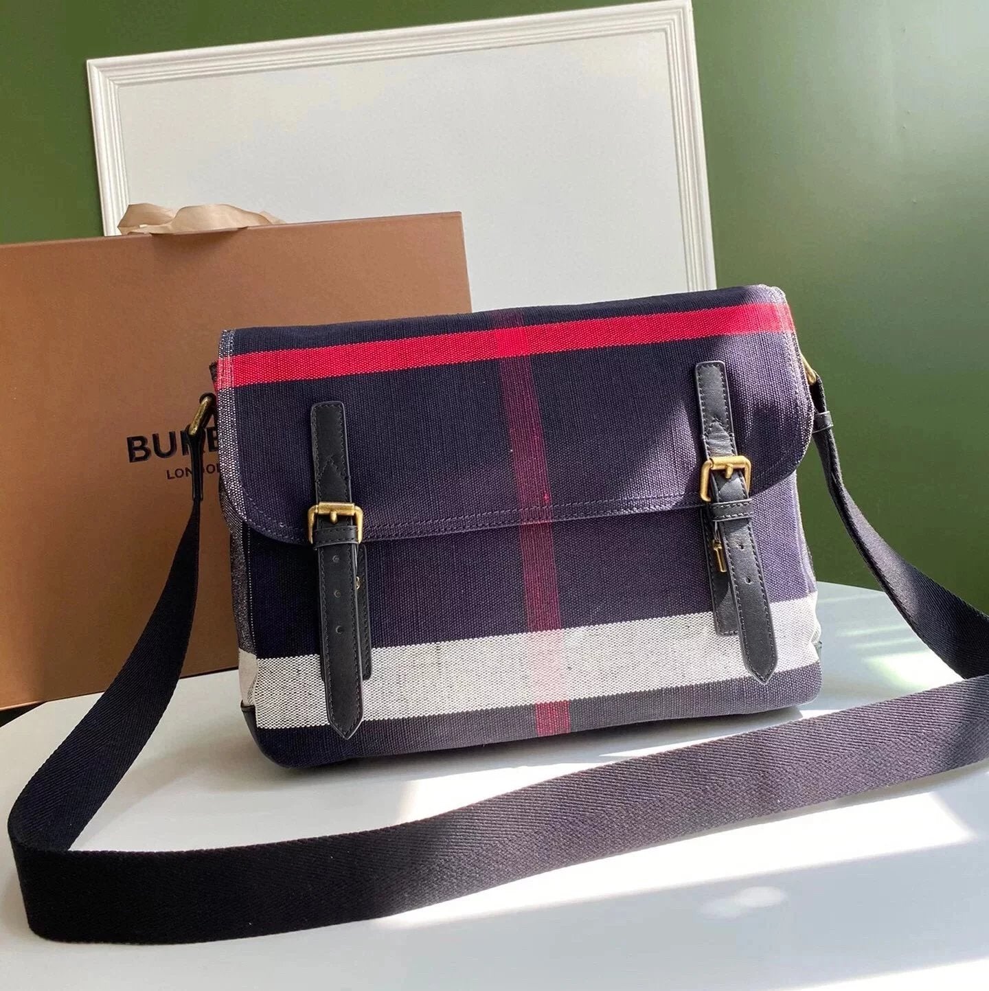 Burberry Women's Bag Top version Classic Canvas Canvas Plaid Flip Double Buckle Messenger Bag Shoulder Crossbody Men's and Women's Bags
