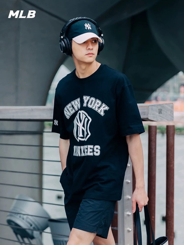 MLB T-shirt Top Version Couple Short Sleeve Men and Women College Style Vintage Printed Loose Sports and Leisure T T-shirt