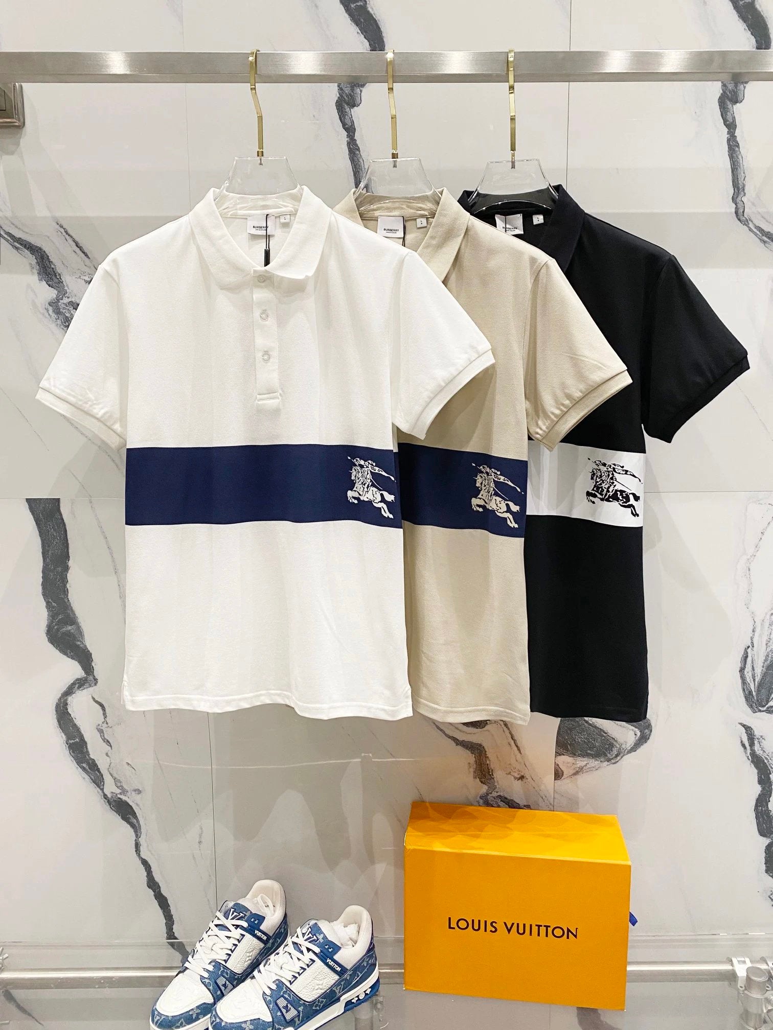 Burberry T-shirt LOGO Striped Surround Patchwork Print POLO Short Sleeve Shirt with Turn-down Collar for Men and Women, Summer Half Sleeve OS Loose T Business Casual Half Sleeve Shirt Plus Size T-Shirt