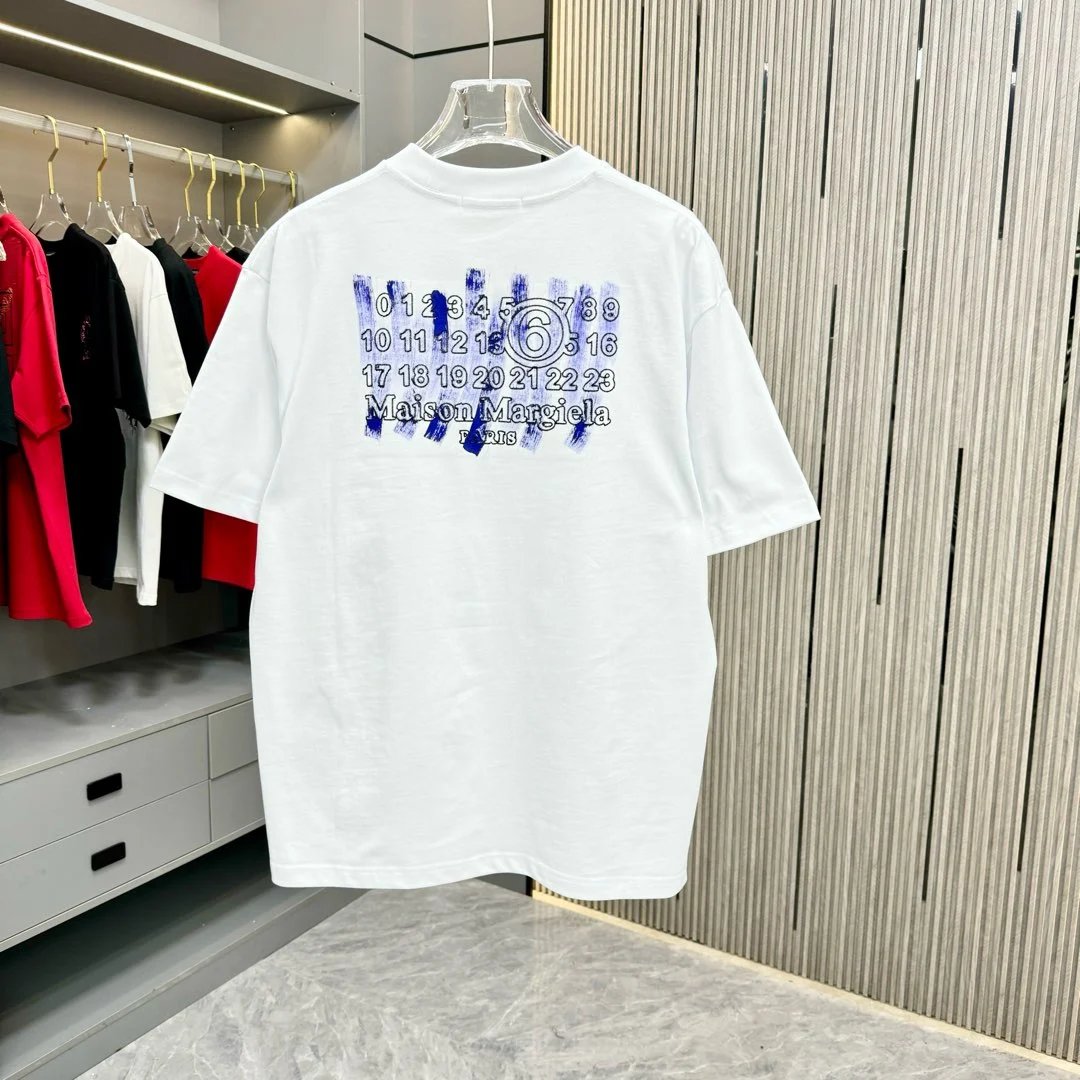 Maison Margiela T-shirt Embroidered Logo logo Hand-painted Craft Round Neck Short Sleeve25ss New Pure Cotton Unisex Style T T-shirt OS Loose Fit Base Shirt Short Sleeve T-Shirt Top
