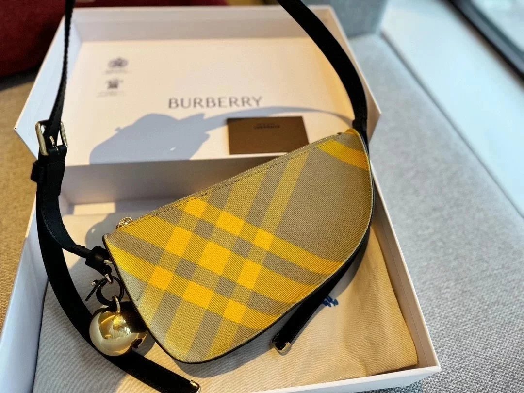 Burberry Women's Bag Top version y Women's Bag2024New Mini Shield Bell Bag Irregular Underarm Bag Shoulder Handbag Small Shoulder Bag Shield Shape Yellow Plaid