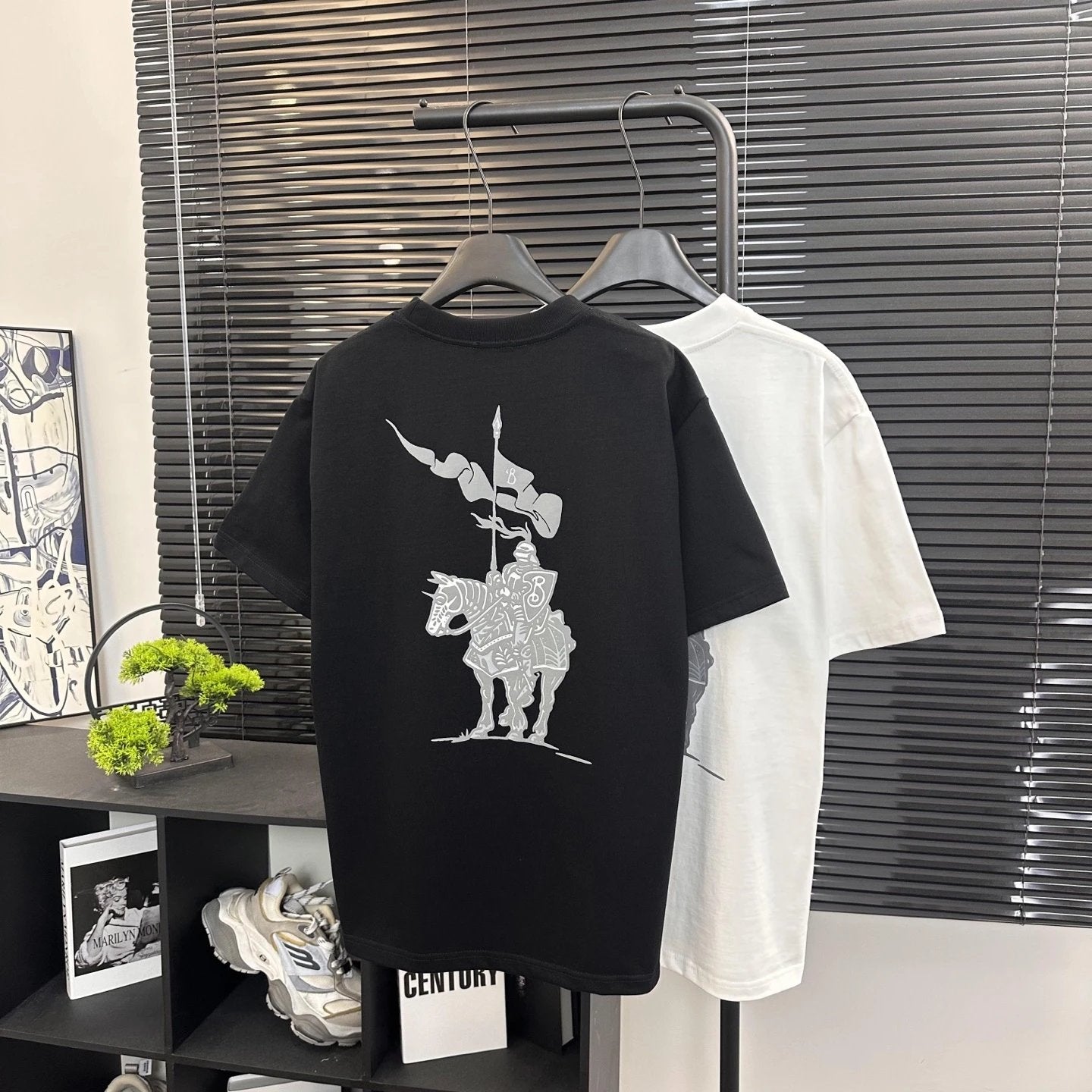 Burberry T-shirt Embossed Letter Foam Printing logo round Neck Short Sleeve25ss New Pure Cotton Unisex Style T T-shirt OS Loose Fit Base Shirt Top Half Sleeve T-Shirt