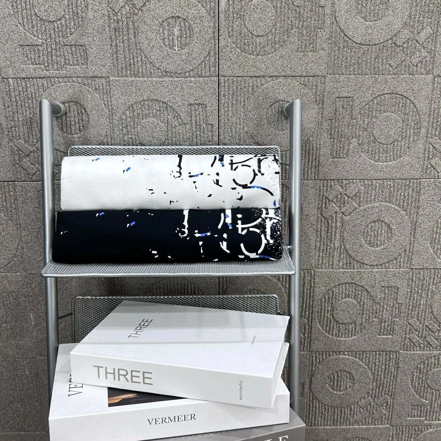 Dior T-shirt Chest Letter Graffiti Ink Splash Print logo round Neck Short Sleeve25ss New Pure Cotton Unisex Style T T-shirt OS Loose Fit Base Shirt Half Sleeve T-Shirt Top Half Sleeve