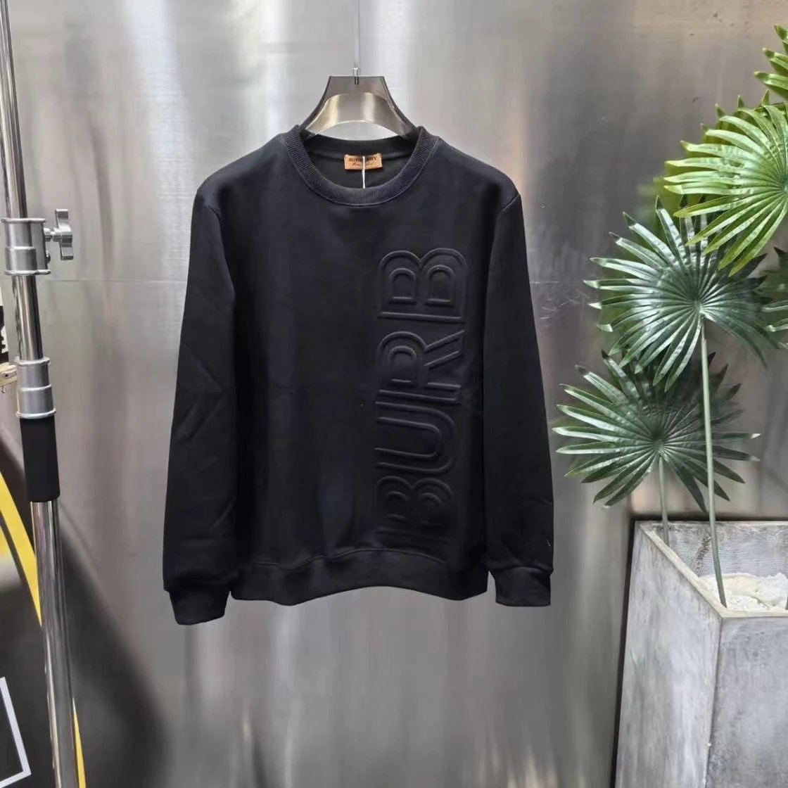 Burberry Clothing B War Horse T-shirt Sweater Collection