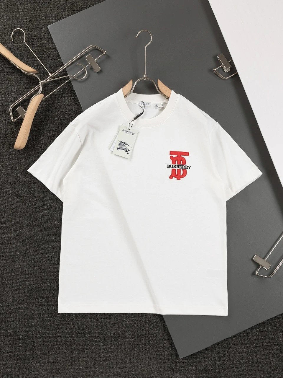 Burberry T-shirt Chest BT Letter Patch Embroidery logo round Neck Short Sleeve25ss New Pure Cotton Unisex Style T T-shirt OS Loose Fit Base Shirt Half Sleeve T-Shirt Top Half Sleeve