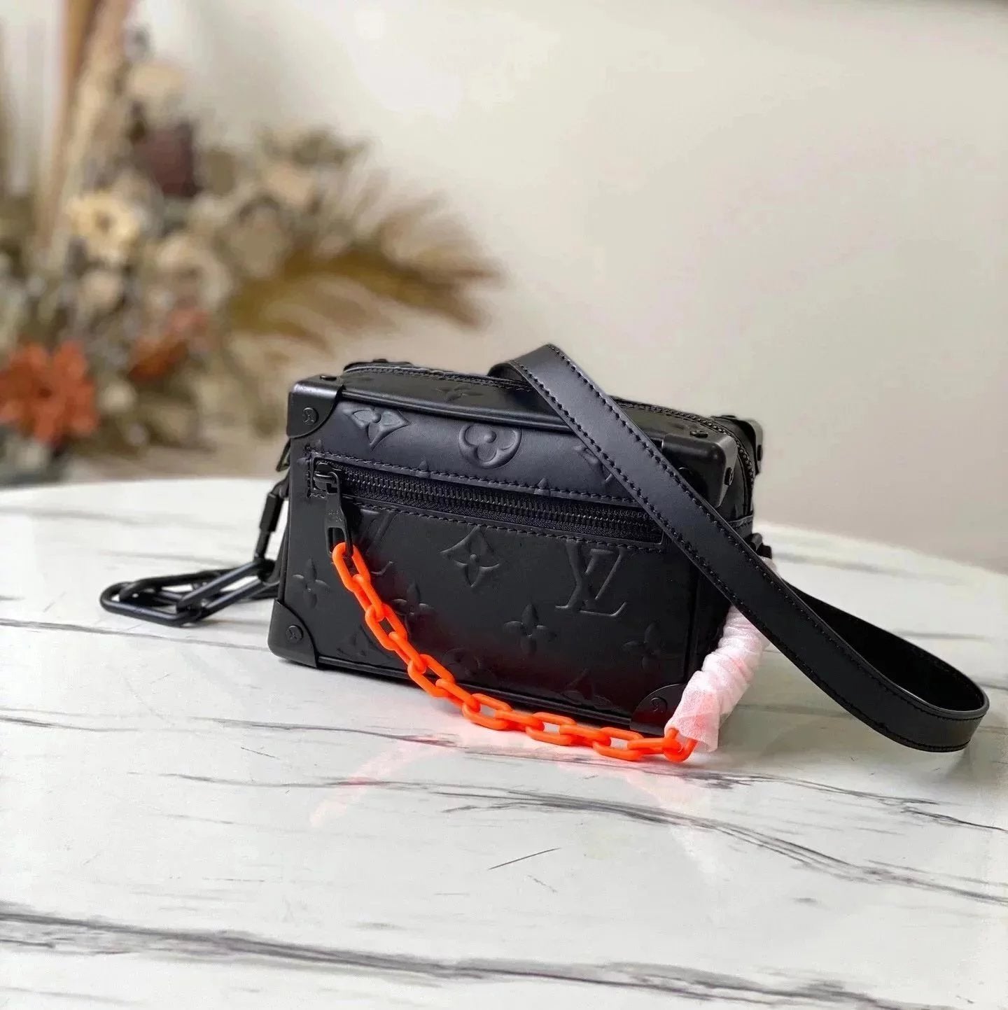Louis Vuitton LV Men's Bag Top version M44735Black Flower Men's and Women's Bags MiniSoftTrunk Handbag Box Bag Shoulder Messenger Bag Men's and Women's Handbags LM44480Presbyopic Box Bag New Color Blue M82558