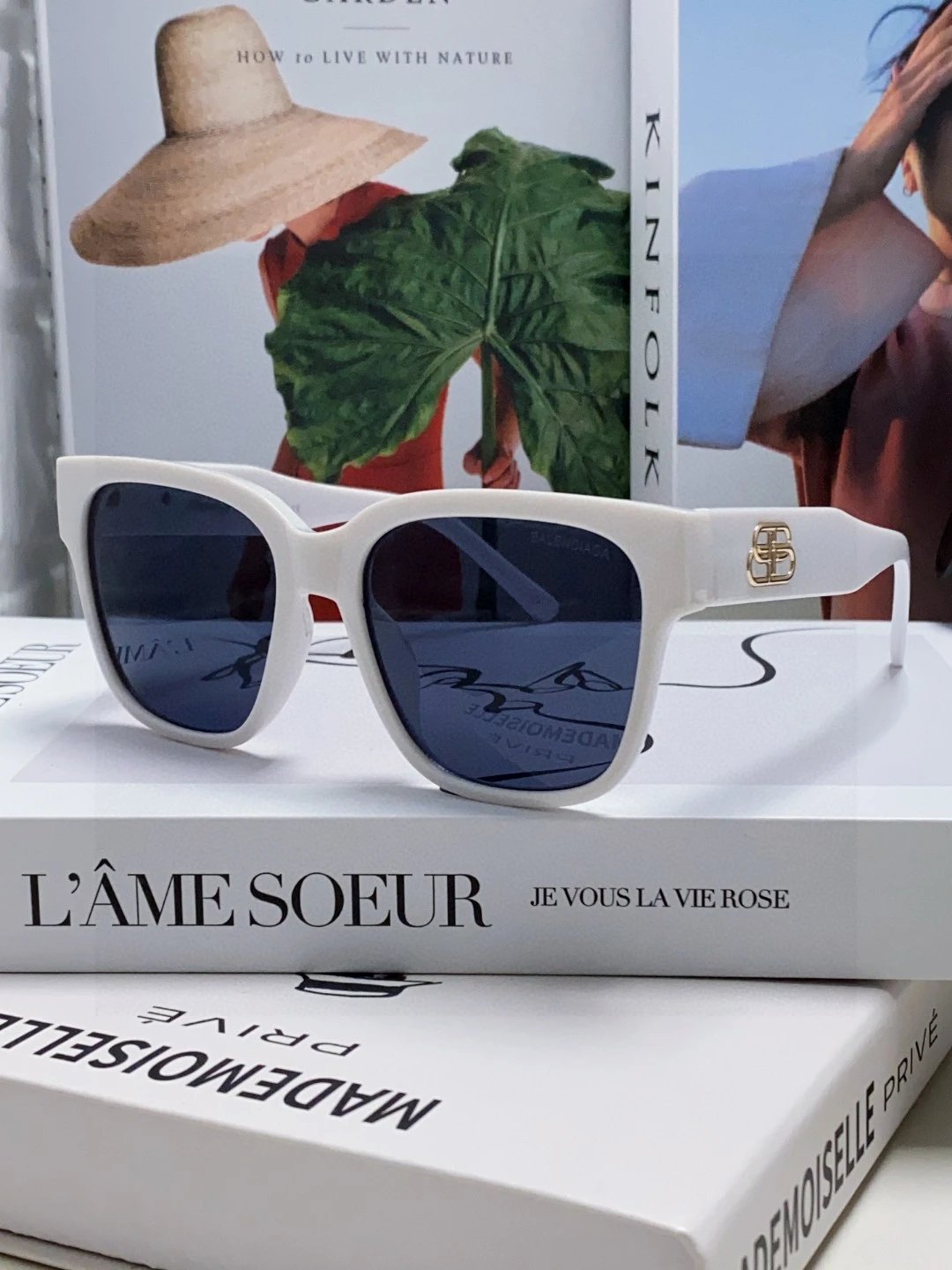 Balenciaga Sunglasses Large B Letter Temple Sunglasses Slimming Non-Prescription Unisex Couple Style Driving Beach Fishing UV Protection25ss New Sports Casual Versatile