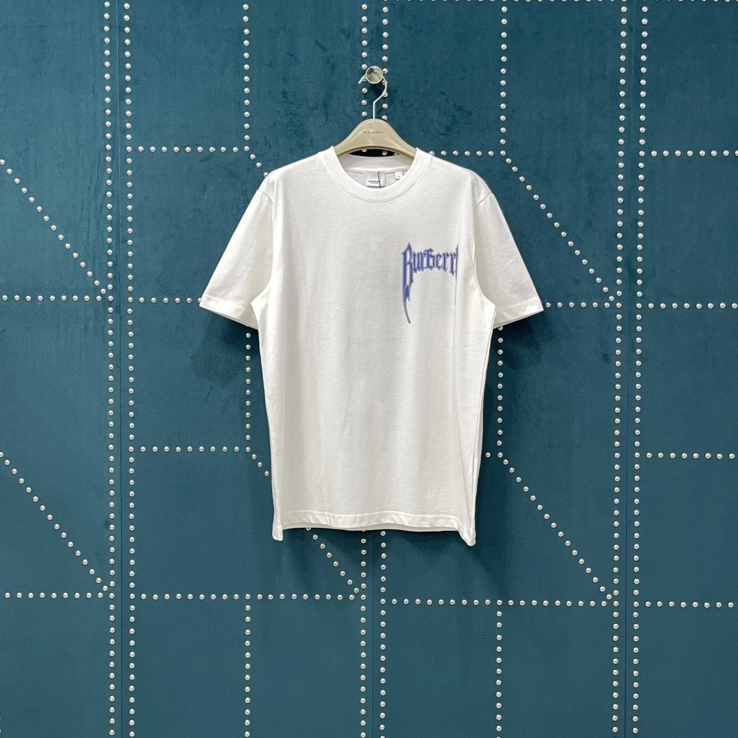 Burberry T-shirt Gothic Logo Letter Print on Chest logo round Neck Short Sleeve25ss New pure cotton T Unisex T-Shirt OS Drop Shoulder Loose Fit Base Shirt Top T-Shirt Short Sleeve