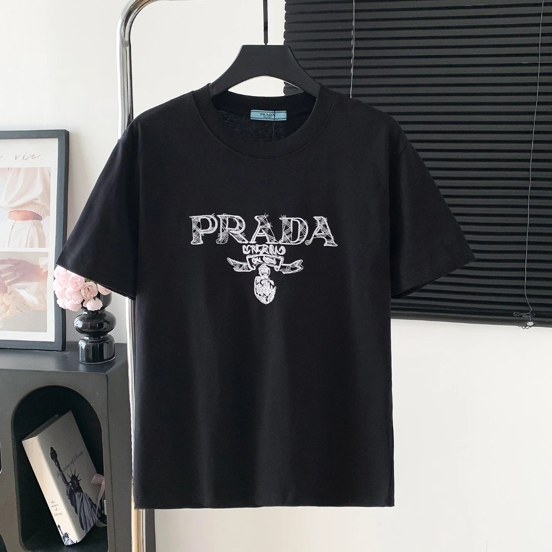 PRADA T-shirt Chest Letter Pattern Embroidery logo round Neck Short Sleeve25ss New pure cotton T Unisex T-Shirt OS Loose Fit Base Shirt Top Half Sleeve T-Shirt