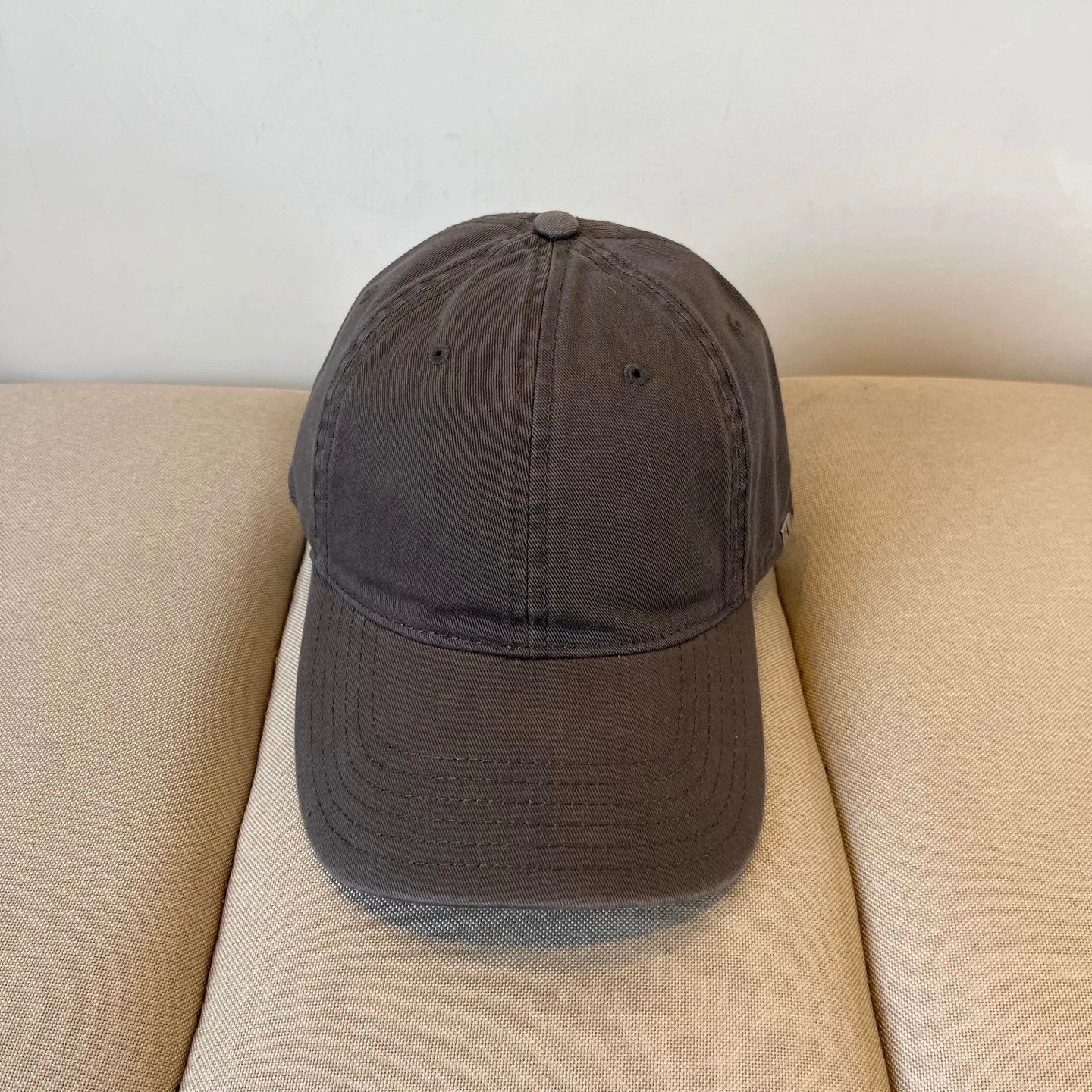 Hermes Hat Letters logo Baseball Cap Sunshade Sun Protection Duckbill Cap Slimming Face Curved Brim Versatile Large Head Circumference Sports Hat Unisex Couple Style