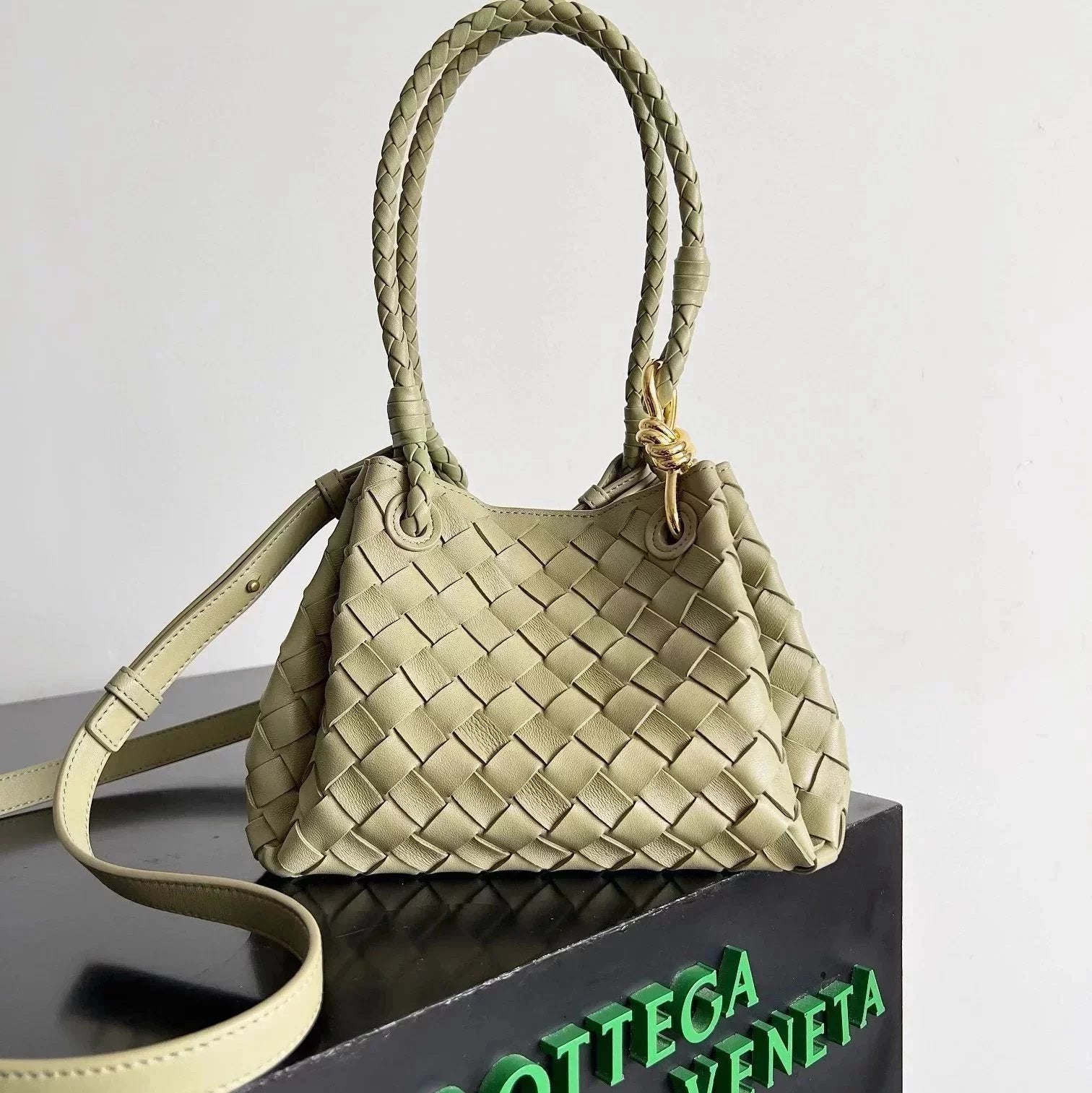 Bottega Veneta Women's Bag Top version 【Highest Version Original Leather】24New Shu Qi Same Style Parachute Package Woven Bag Shoulder Bag Messenger Bag Handbag parachute Handbag Parachute Package!Continuation of Women's Bag Classic Bag,Collection Hand Car