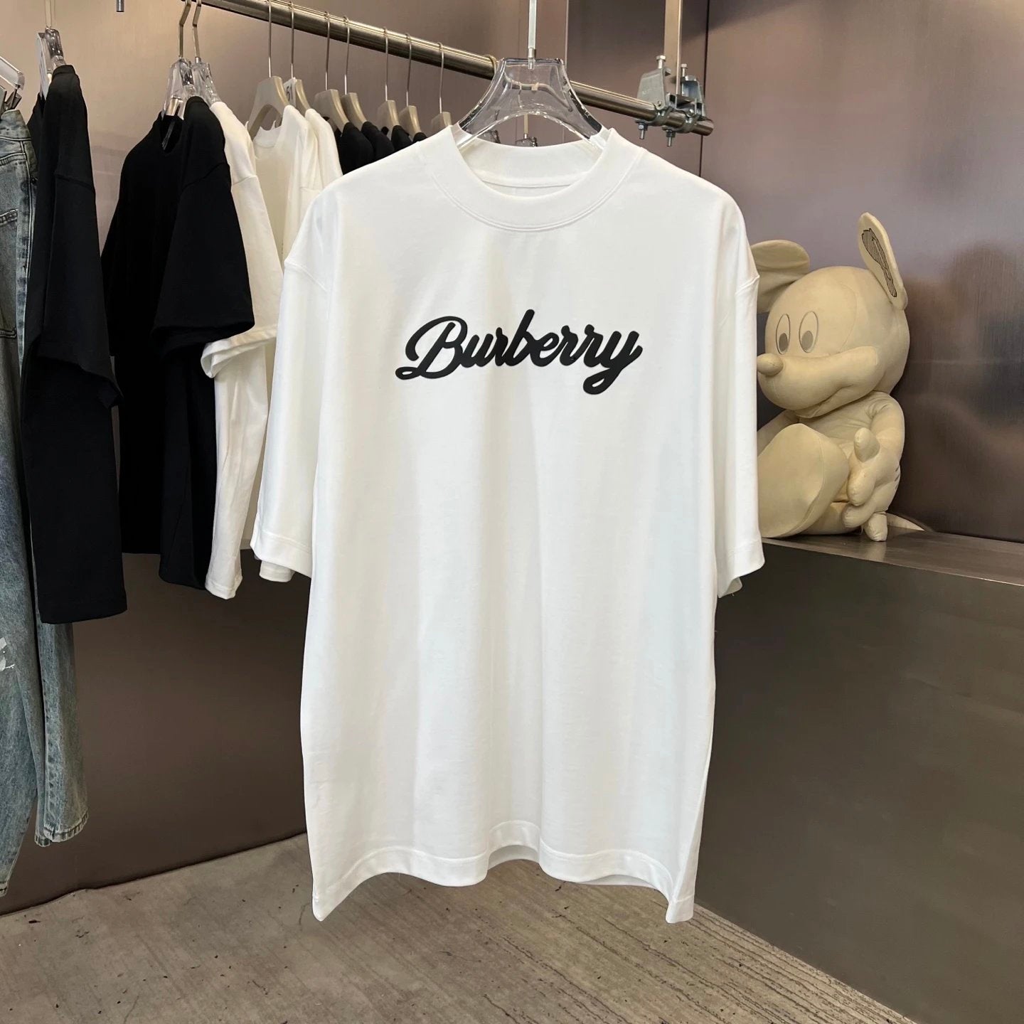 Burberry T-shirt Chest Letter Print logo round Neck Short Sleeve25ss New Pure Cotton Unisex Style T T-shirt OS Loose Fit Base Shirt Top Half Sleeve T-Shirt