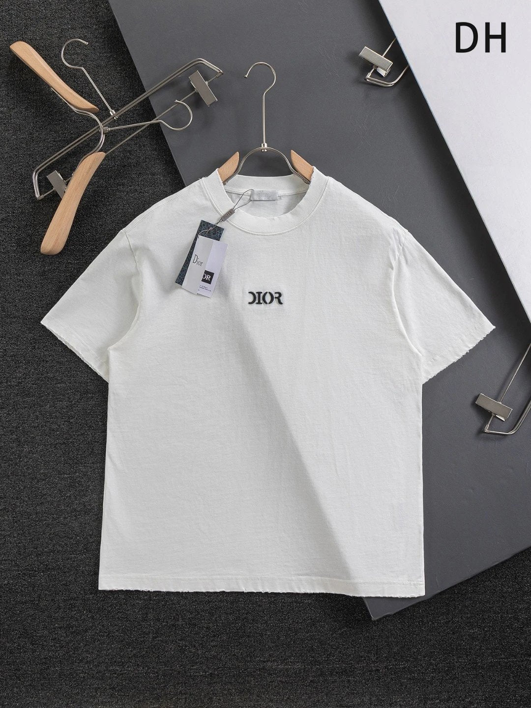 Dior T-shirt Simple Letter Embroidery on the Chest logo round Neck Short Sleeve25ss New Pure Cotton Unisex Style T Casual T-Shirt Base Layer Shirt OS Loose Fit Half Sleeve Top Plus Size