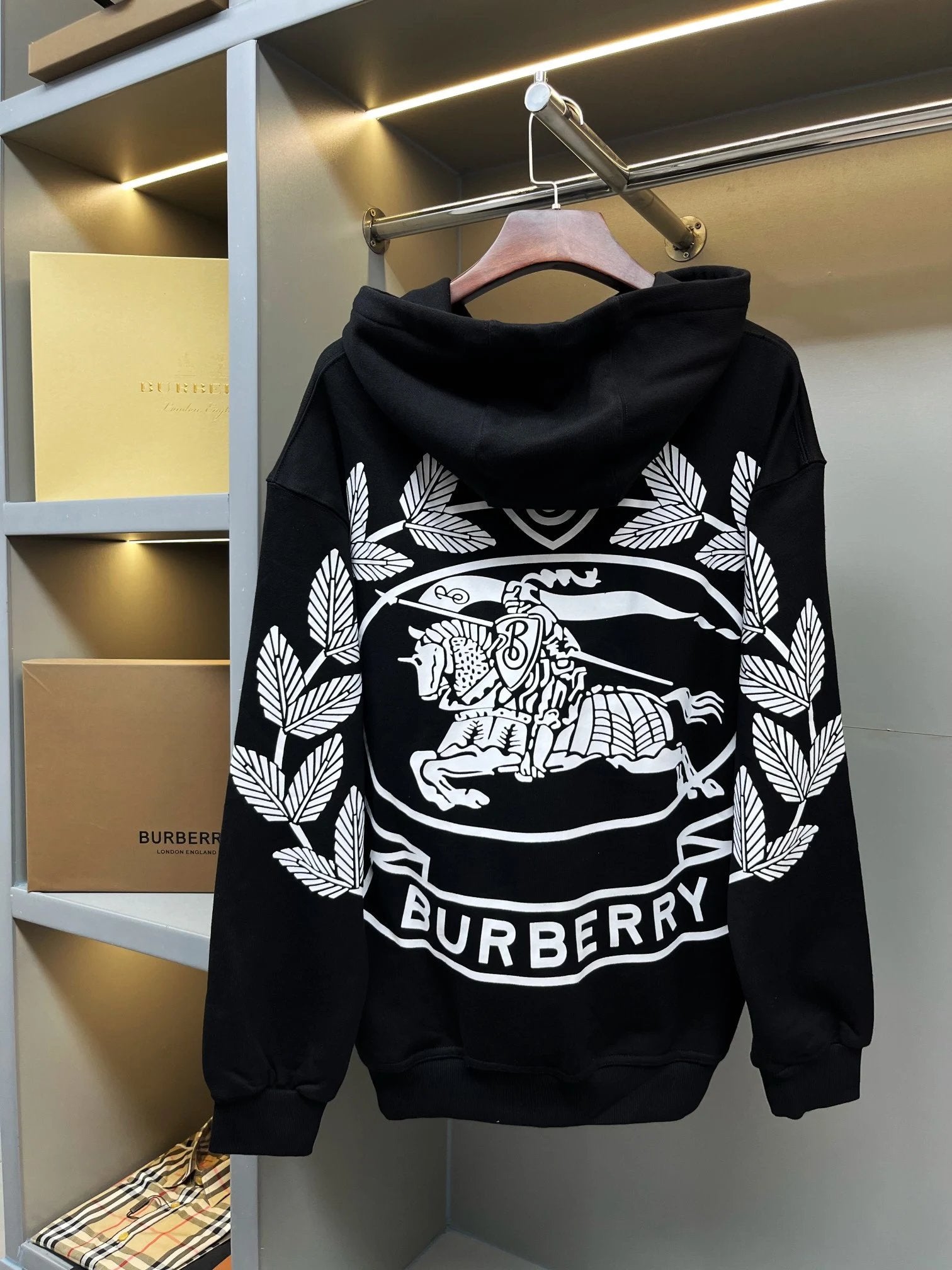 Burberry Hoodie Equestrian Knight Print Cotton Hoodie Unisex Loose Fit Versatile Jacket