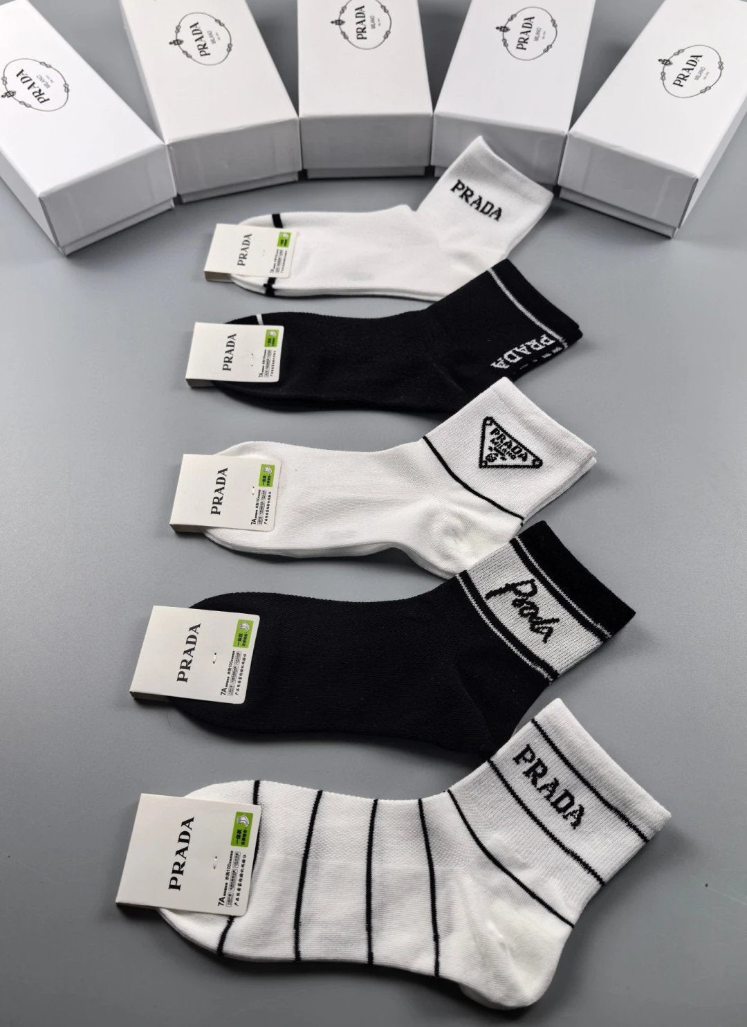 PRADA Sock 【Five Pairs Per Box】Triangle mark logo Pure Cotton Short Tube Slouch Socks Breathable Fashion25ss New Short Cotton Socks Spring Summer Autumn Thin Business Sports Casual Versatile Deodorant Sweat-Absorbing