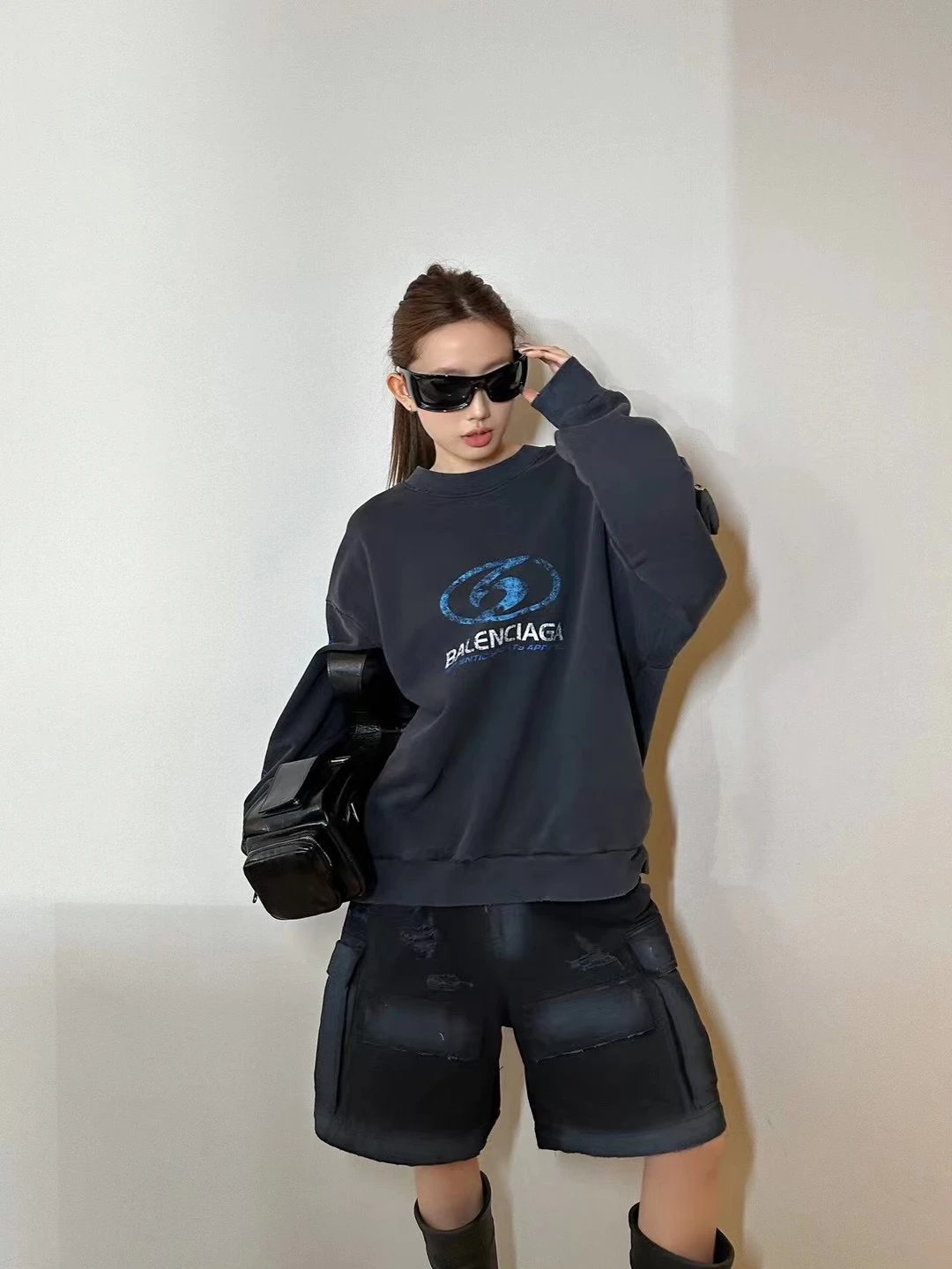Balenciaga Hoodie 24FW Distressed Washed Surf Print Crewneck Sweatshirt Hoodie Autumn Winter New Unisex