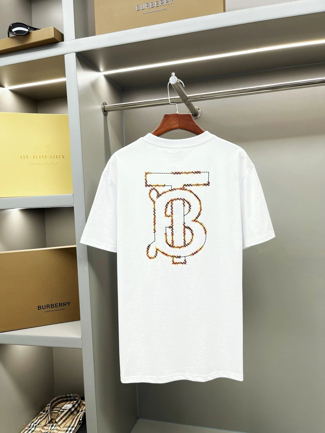 Burberry T-shirt TB Embroidery with Post-Print logo round Neck Short Sleeve25ss New pure cotton T Unisex T-Shirt OS Loose Fit Base Shirt Top Half Sleeve T-Shirt