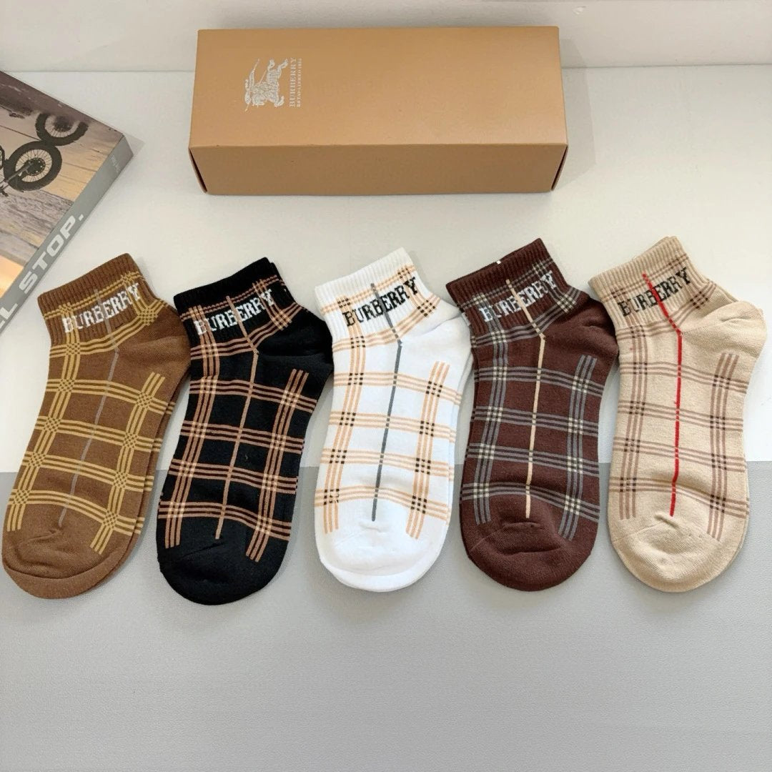 Burberry sock【a Box5Double】Classic Letters logo Breathable Fashion25ss New Short Cotton Socks Spring Summer Autumn Thin Business Sports Casual Versatile Deodorant Sweat-Absorbing
