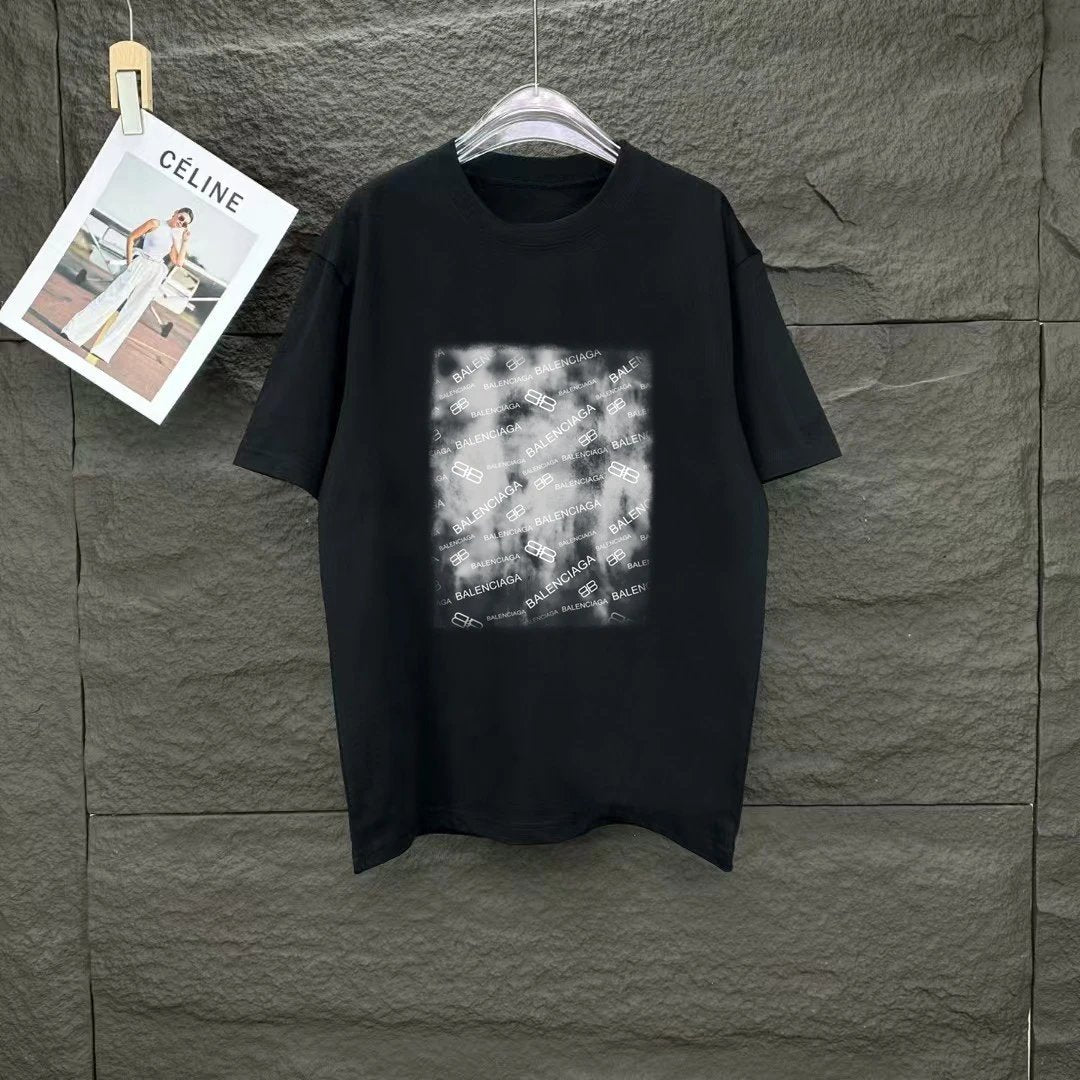 Balenciaga T-shirt English Pattern Print on the Chest logo round Neck Short Sleeve25ss New pure cotton T Unisex T-Shirt OS Drop Shoulder Loose Fit Base Shirt Top T-Shirt Short Sleeve