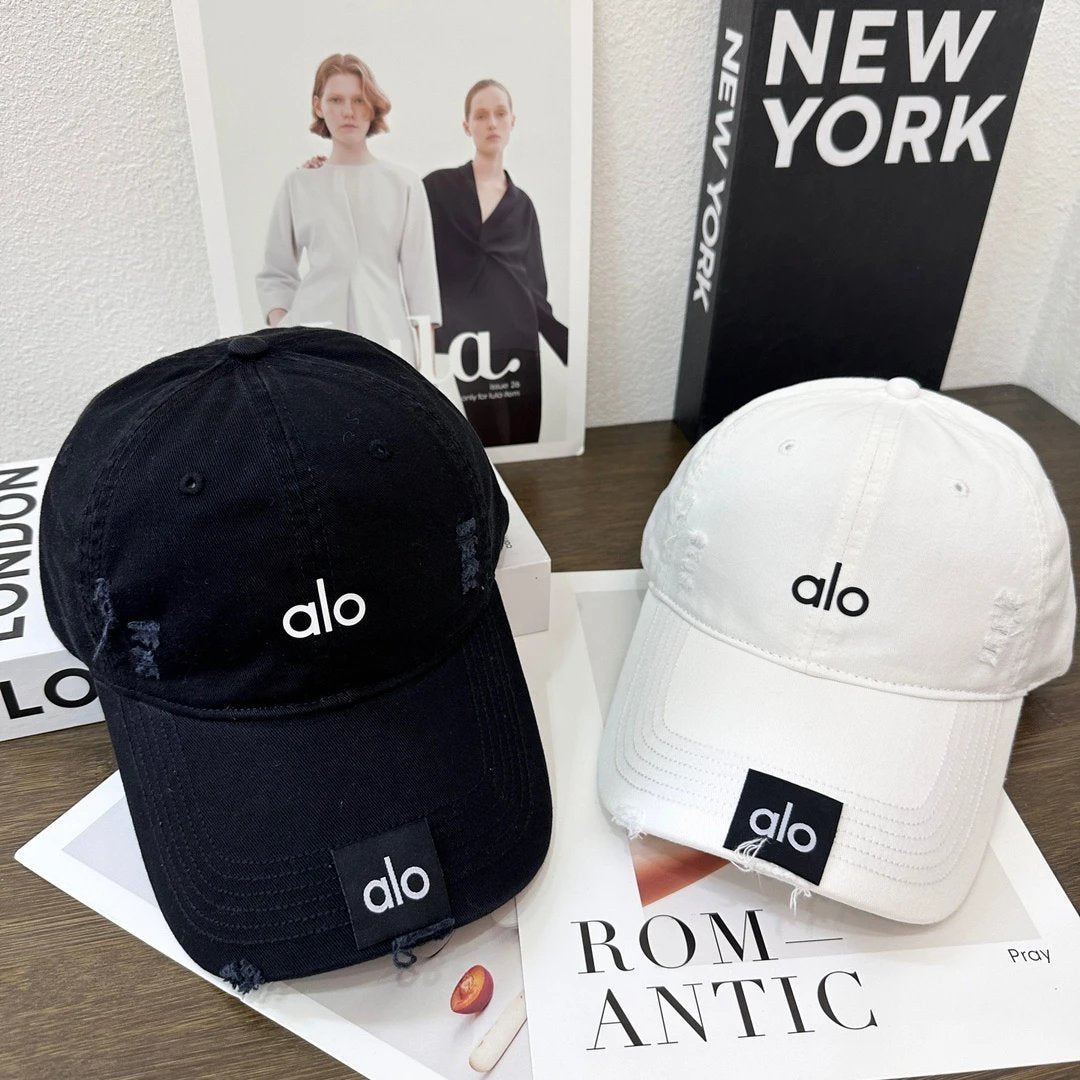 Alo Yoga Hat Classic Letters logo Baseball Cap Sunshade Sun Protection Duckbill Cap Unisex Couple Style Large Head Circumference Slimming Face Curved Brim Versatile Sports Hat