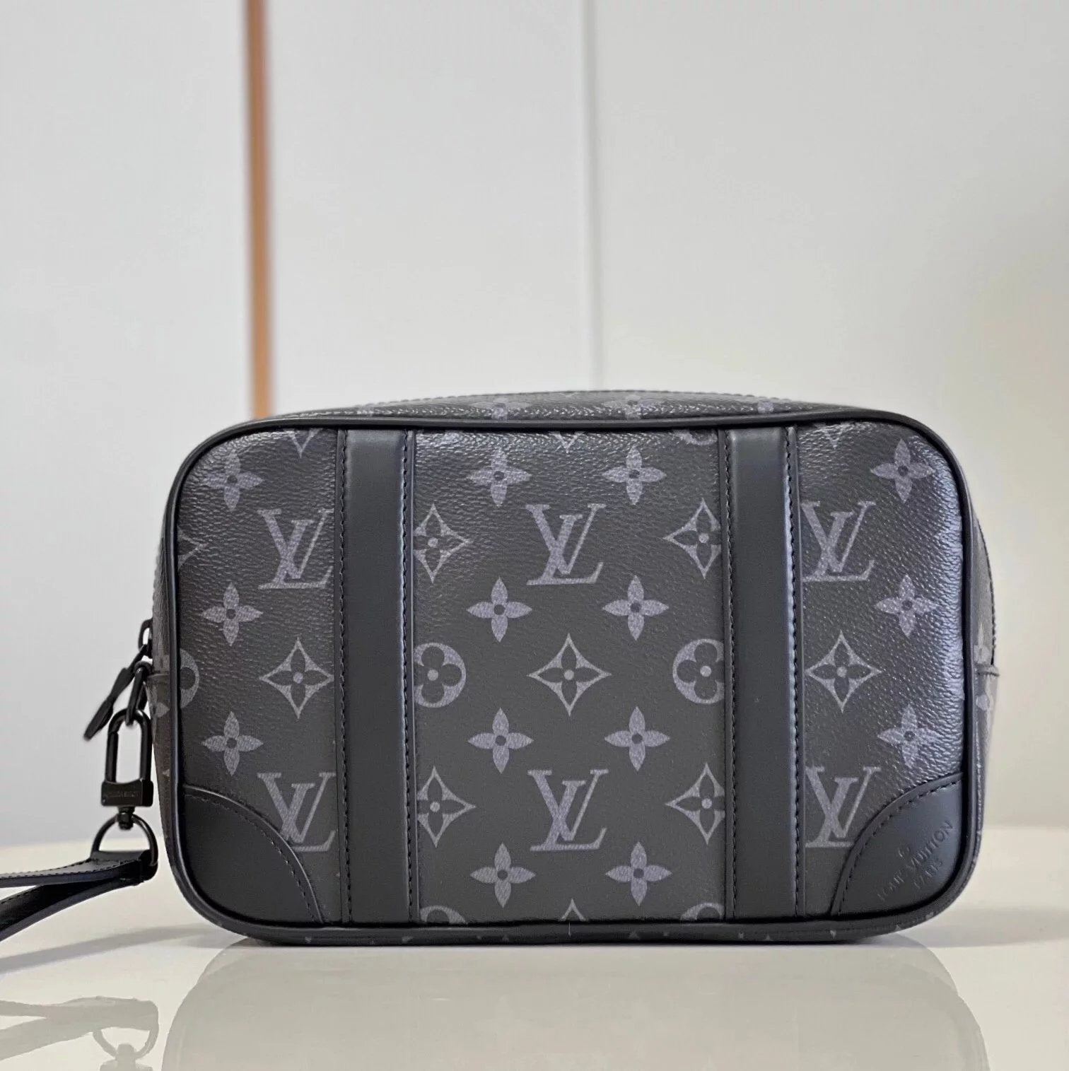 Louis Vuitton LV Men's Bag Top version 【M82076Black Flower】PochetteKasai Handbag Spacious Zipper Open Men's Large-Capacity Handbag Handbag Clutch Bag Underarm Bag Men's Bag