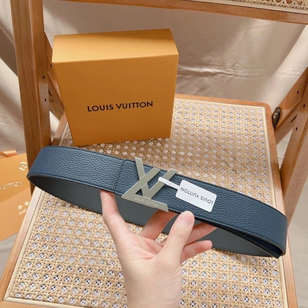 Louis Vuitton LV Belt Top version 【Counter Quality】The Most New Belt4.0cm Men's Belt Metal Buckle Men's Leather Belt with Classic Presbyopic Checkerboard Plaid Belt Drill Buckle with Genuine Goods Packaging No Problem in and out of the Counter Versatile C